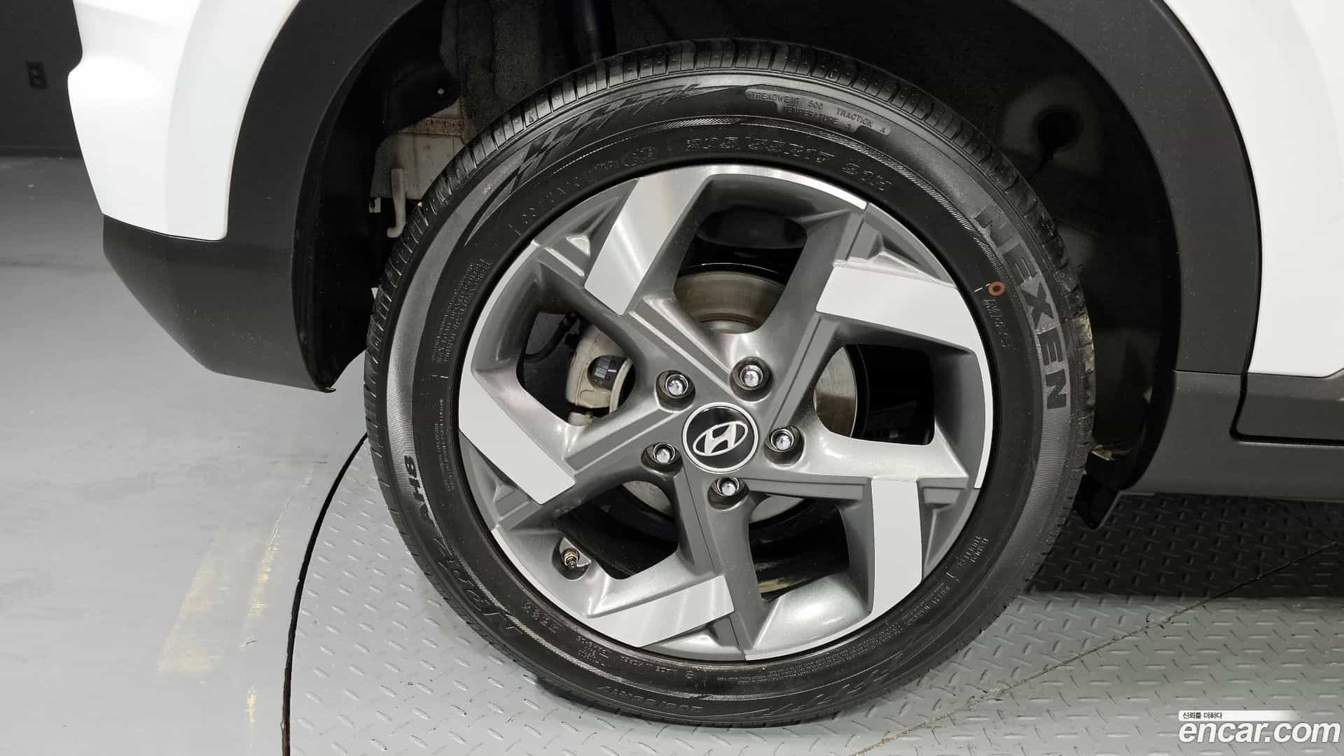 Venue Hyundai 2023.6-OUTER-005