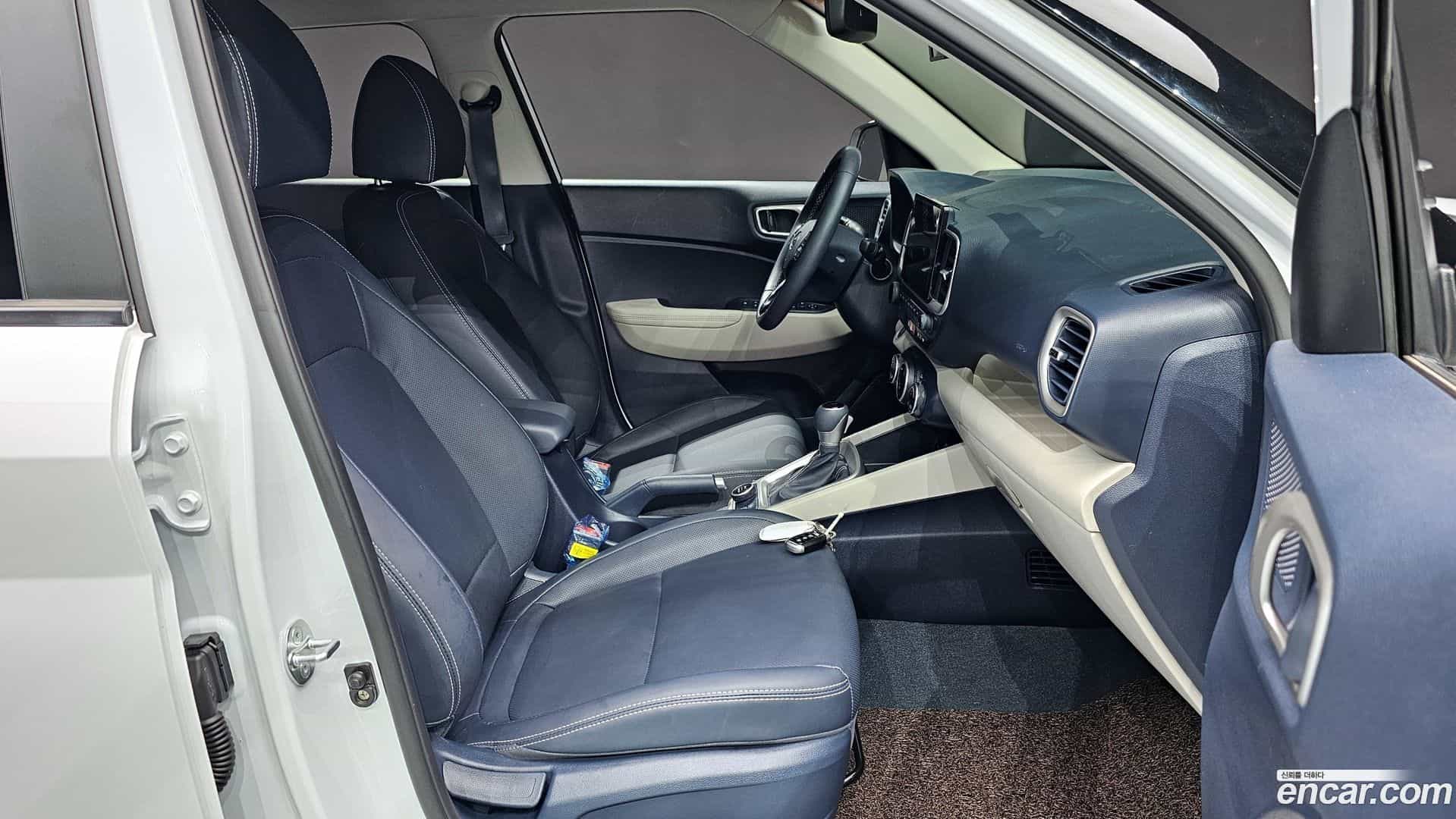 Venue Hyundai 2023.6-OPTION-016