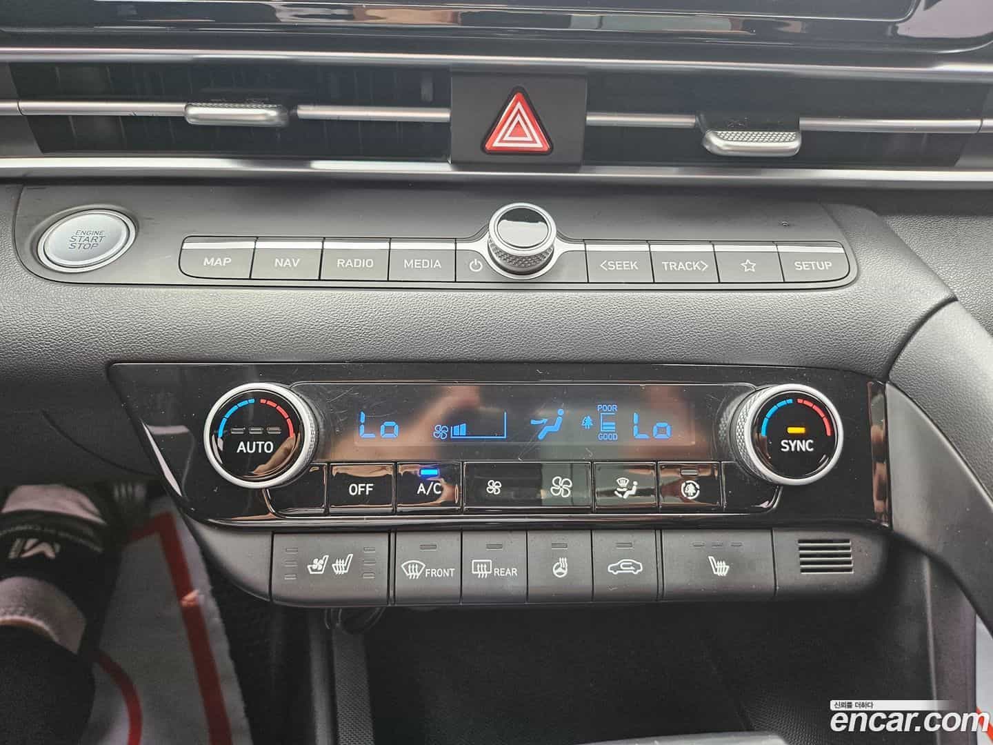 AVANTE Hyundai 2021.3-OPTION-015