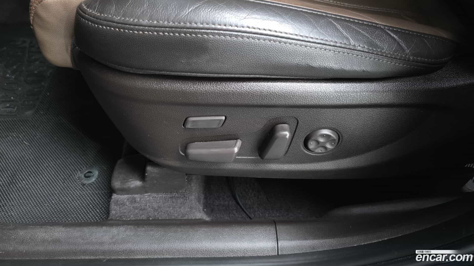 Santafe Hyundai 2019.2-OPTION-045