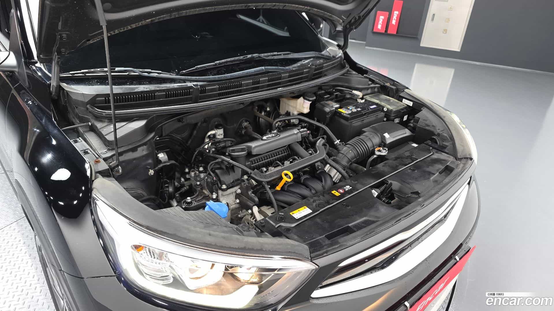 Stonic Kia 2020.5-OUTER-006