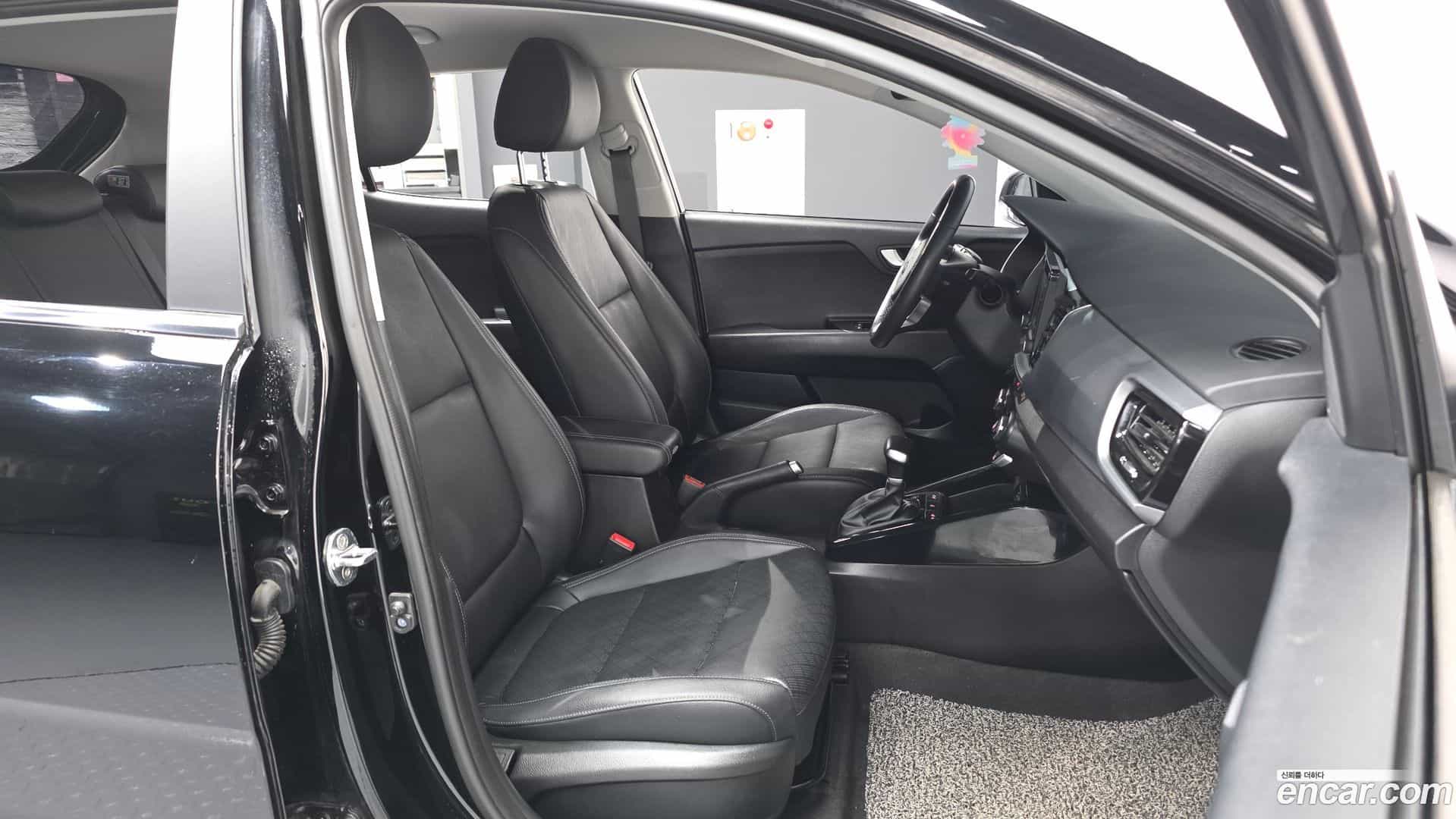 Stonic Kia 2020.5-OPTION-015