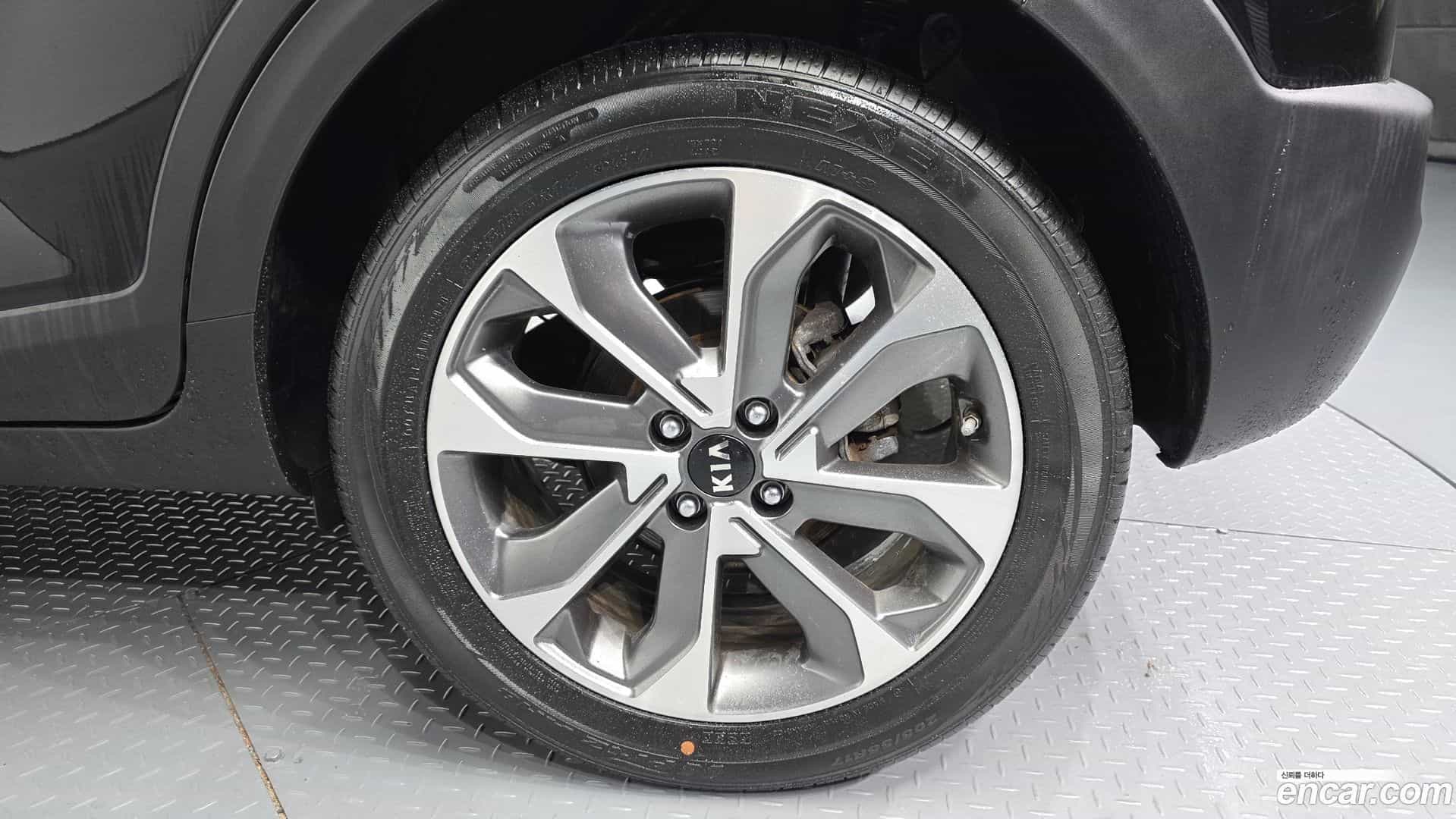 Stonic Kia 2020.5-OUTER-031
