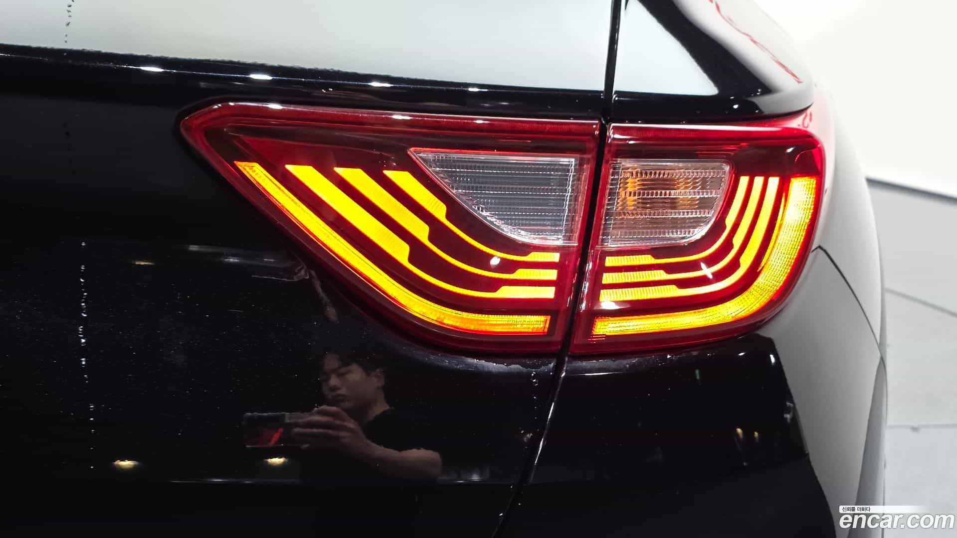 Stonic Kia 2020.5-OUTER-033