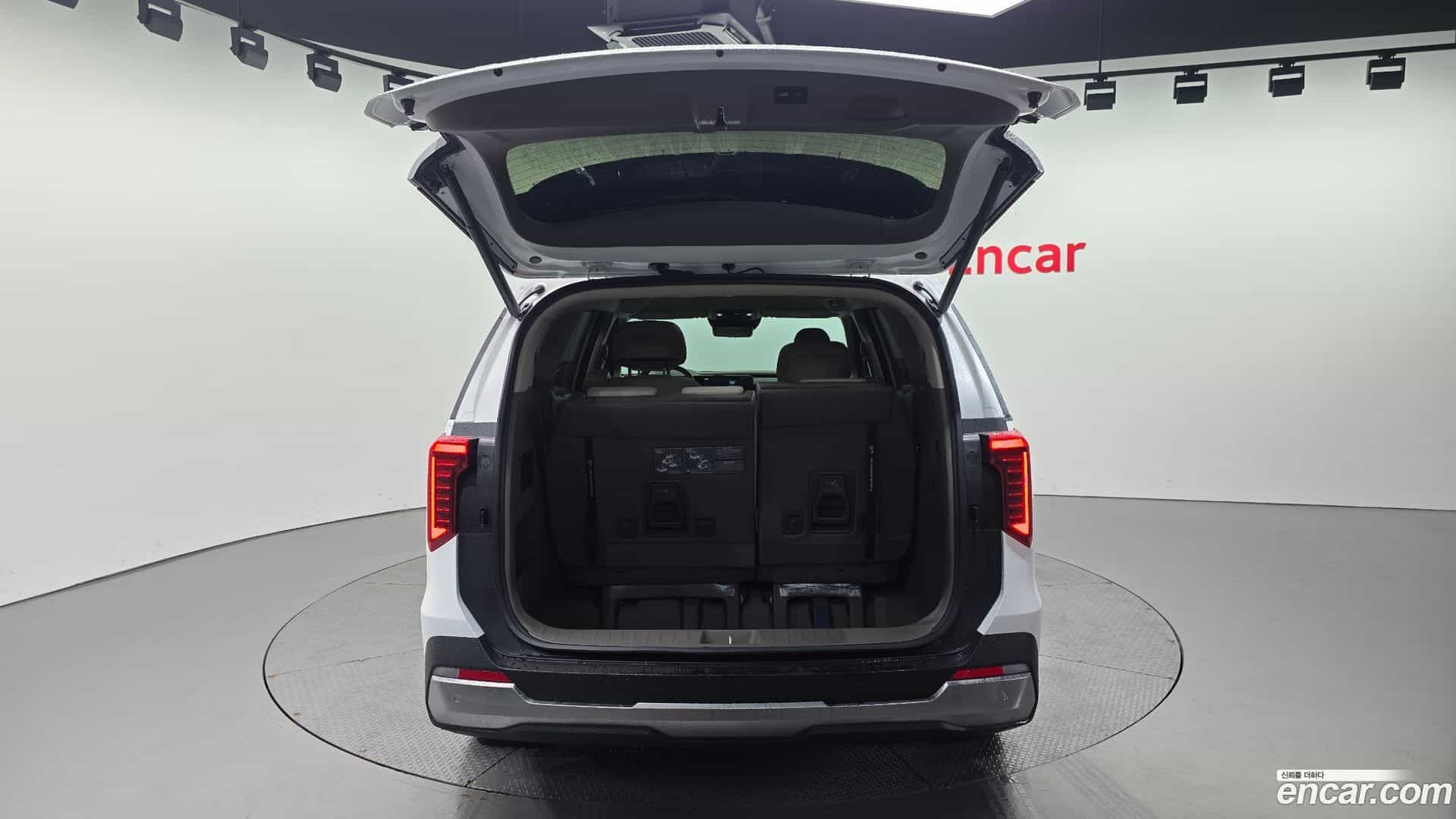 Canival Kia 2025.4-OPTION-023