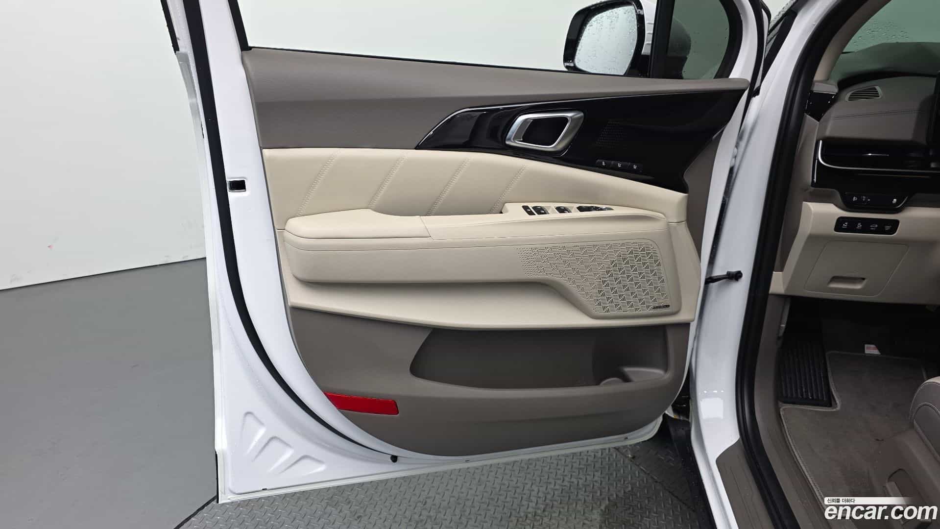 Canival Kia 2025.4-INNER-034