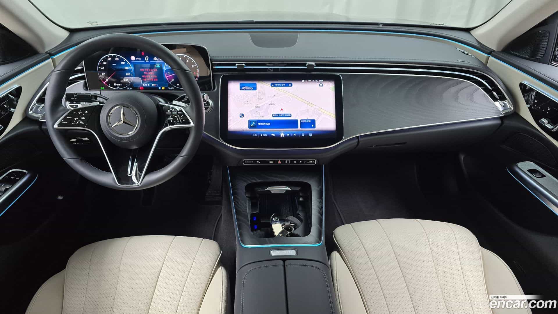 E-Class Mercedes-Benz 2025.5-INNER-007