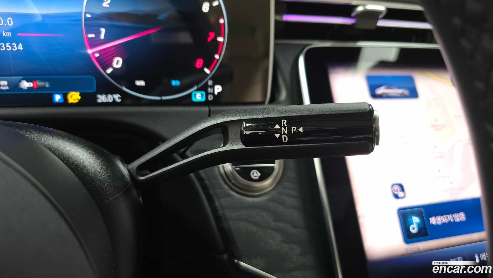 E-Class Mercedes-Benz 2025.5-INNER-009