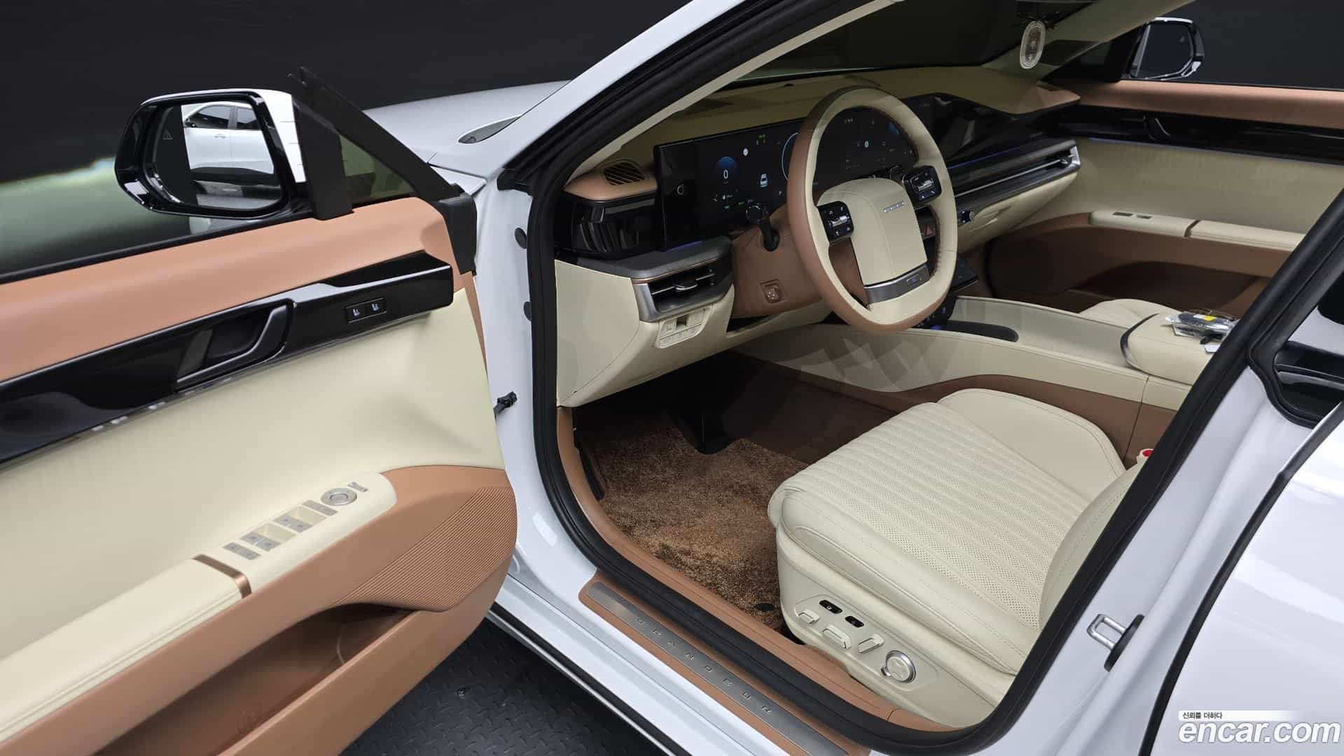 Grandeur Hyundai 2024.9-INNER-010