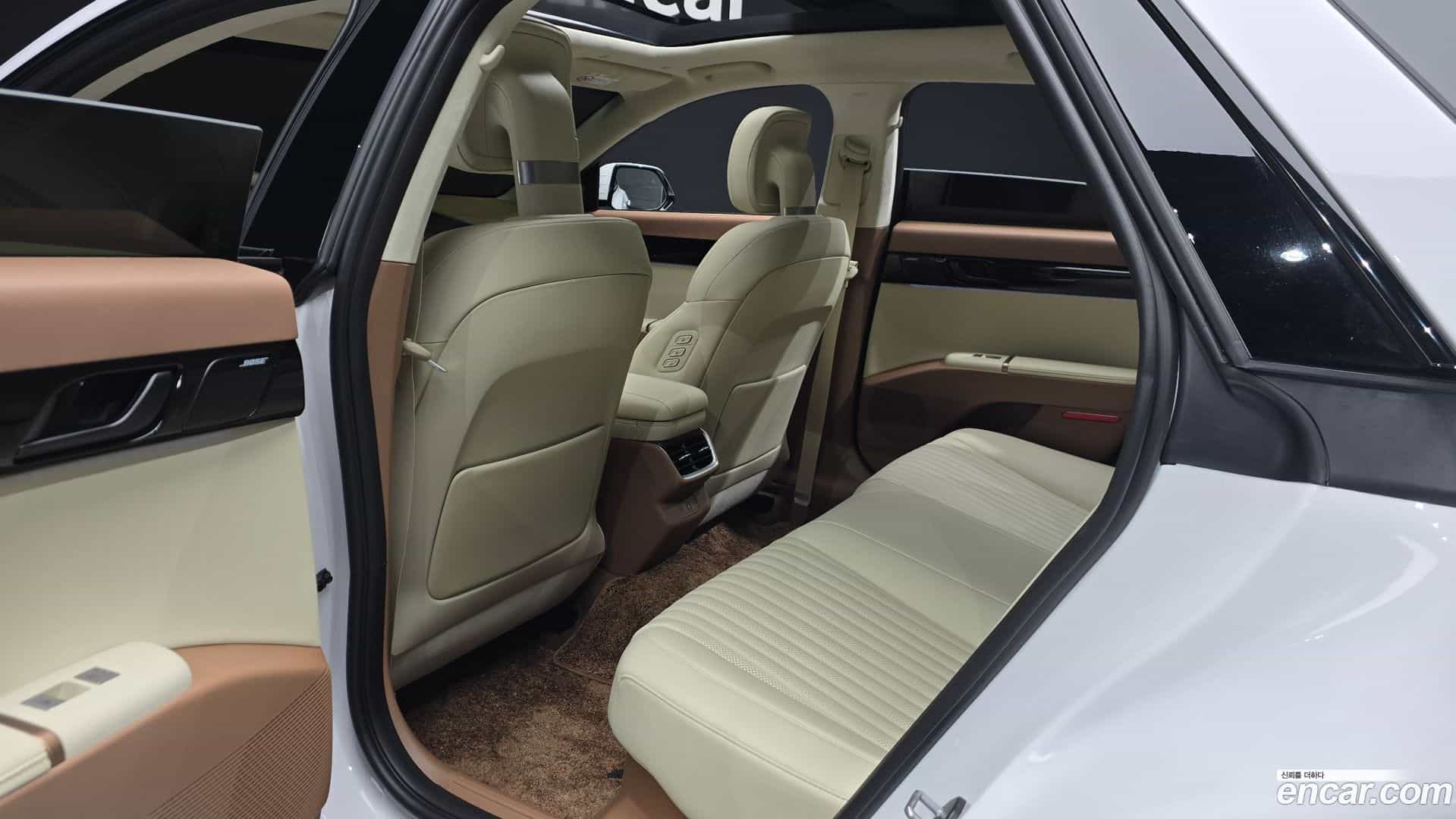 Grandeur Hyundai 2024.9-OPTION-015
