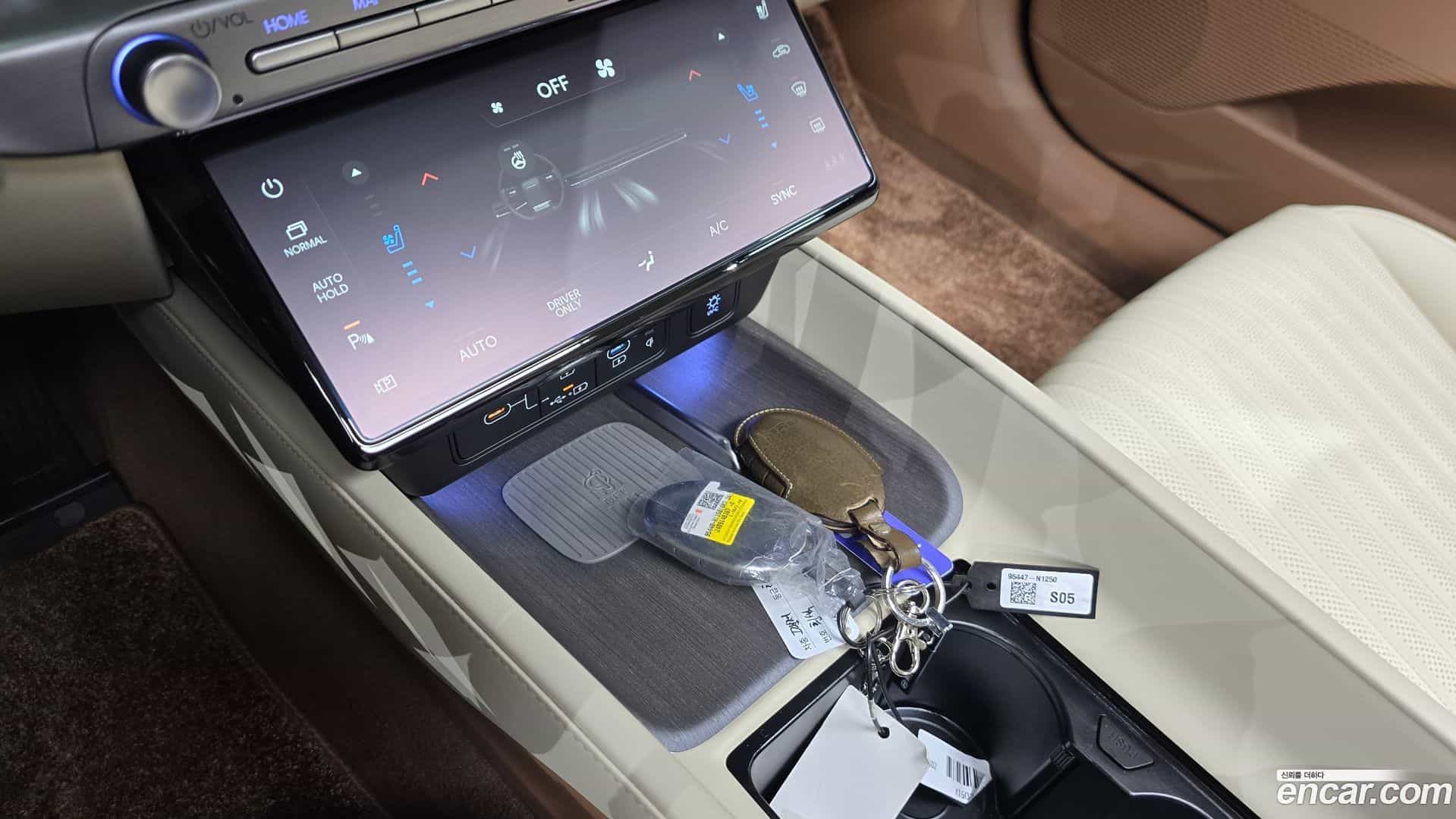 Grandeur Hyundai 2024.9-OPTION-020