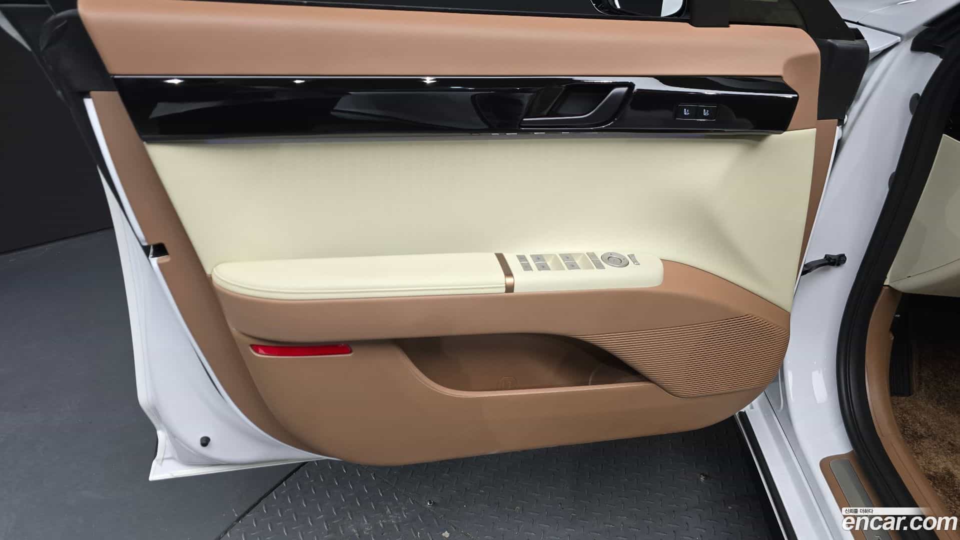 Grandeur Hyundai 2024.9-INNER-034