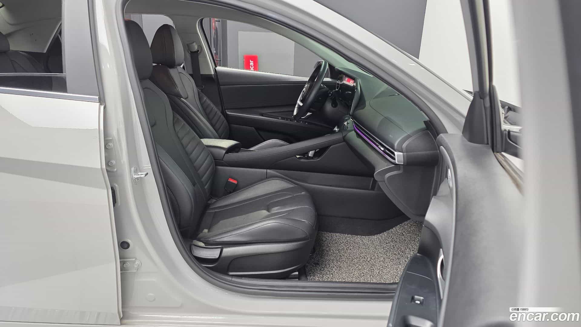 AVANTE Hyundai 2020.4-OPTION-015