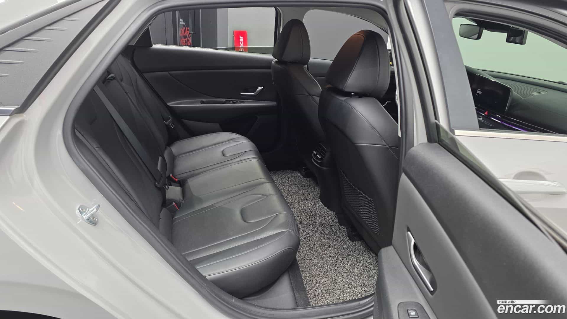 AVANTE Hyundai 2020.4-OPTION-016