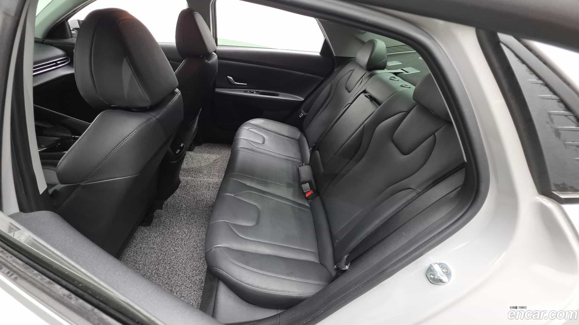 AVANTE Hyundai 2020.4-INNER-036