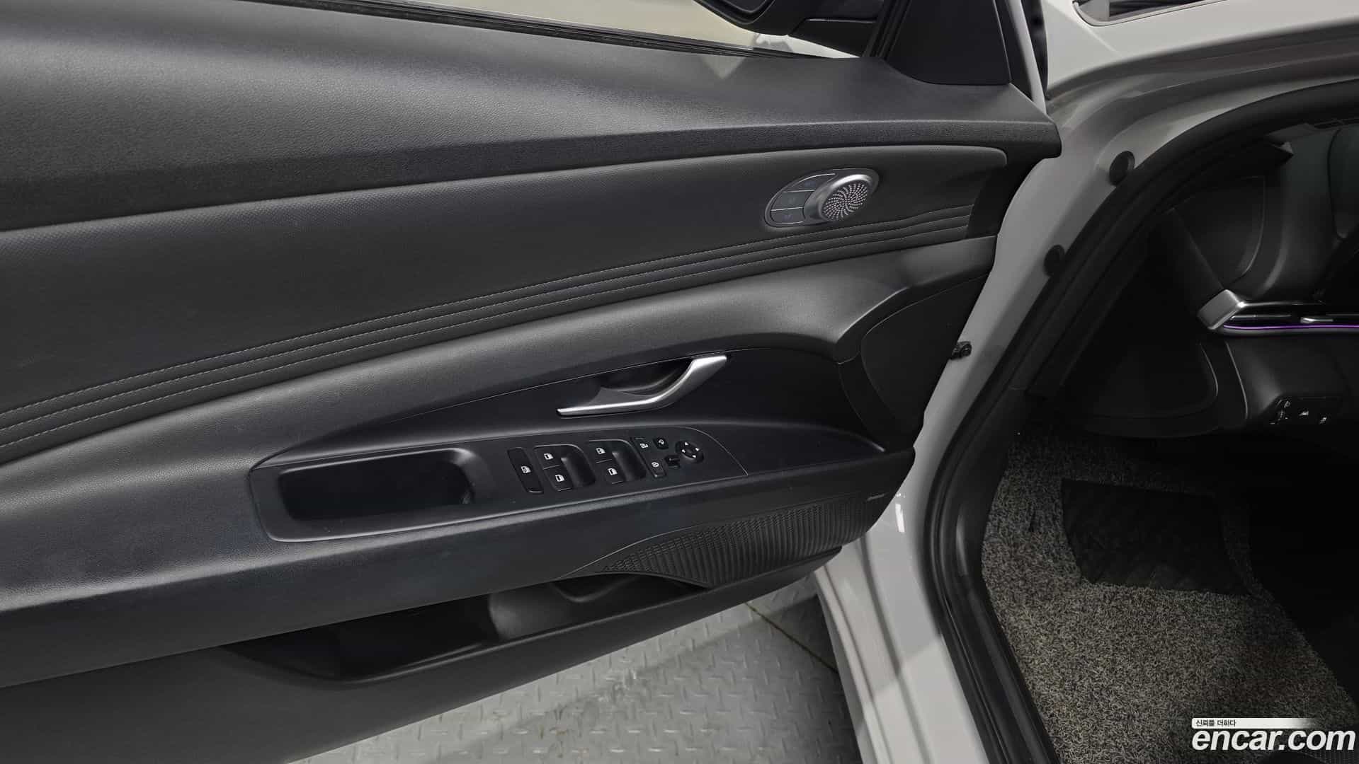 AVANTE Hyundai 2020.4-OPTION-049
