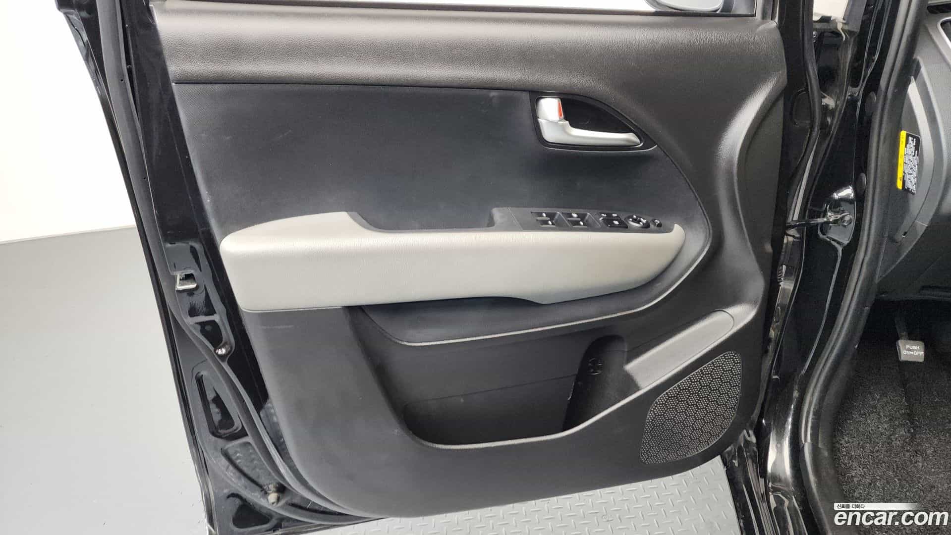 RAY Kia 2021.4-INNER-034