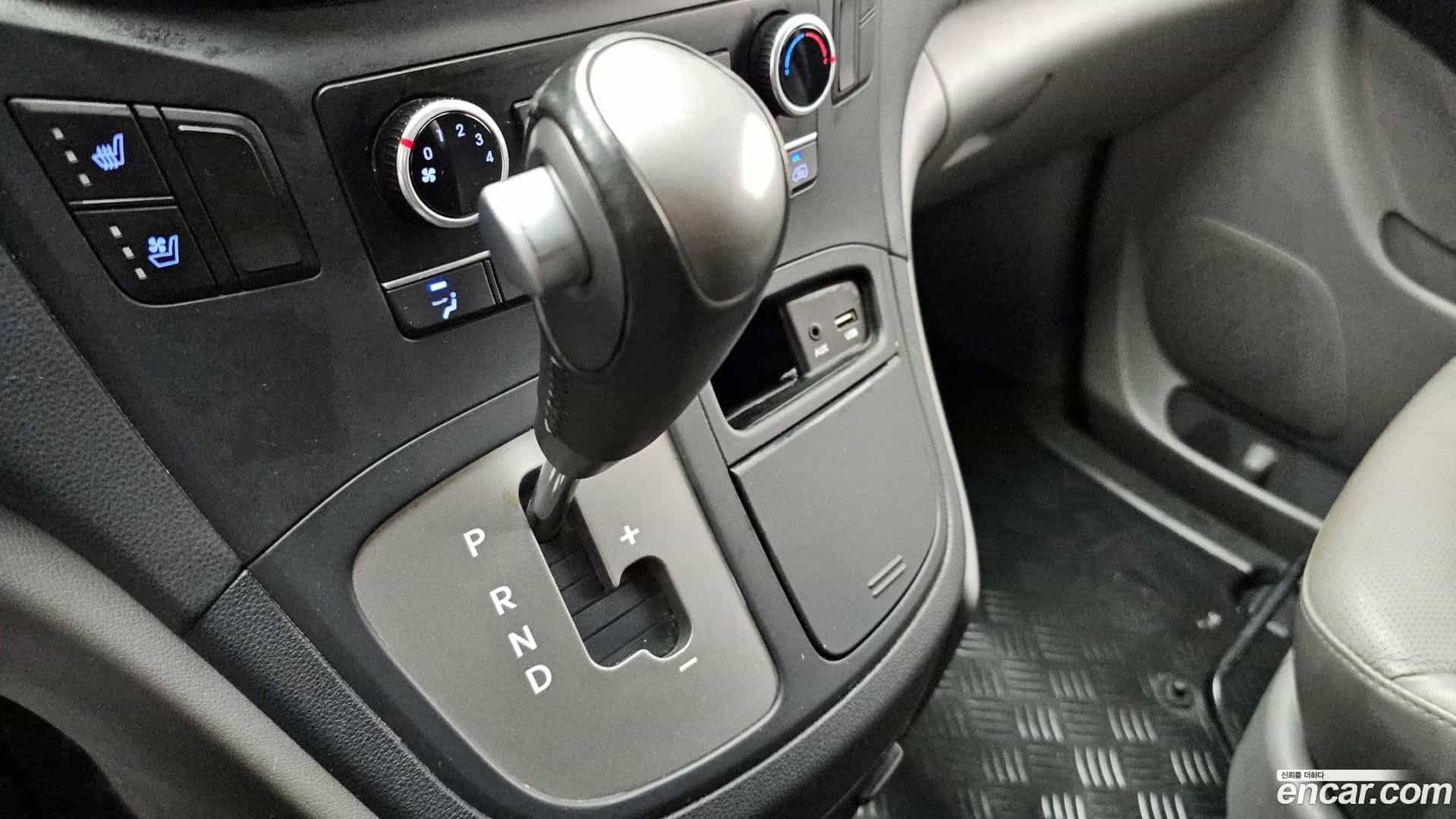 Starex Hyundai 2018.3-INNER-009