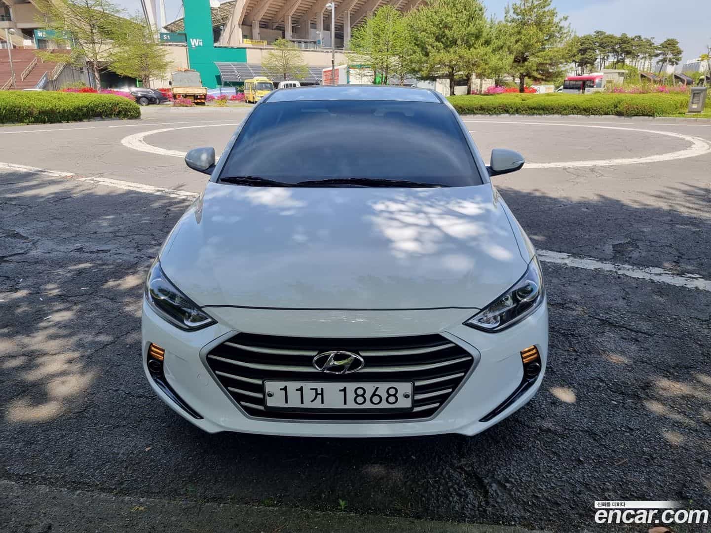 AVANTE Hyundai 2018.7-OUTER-001