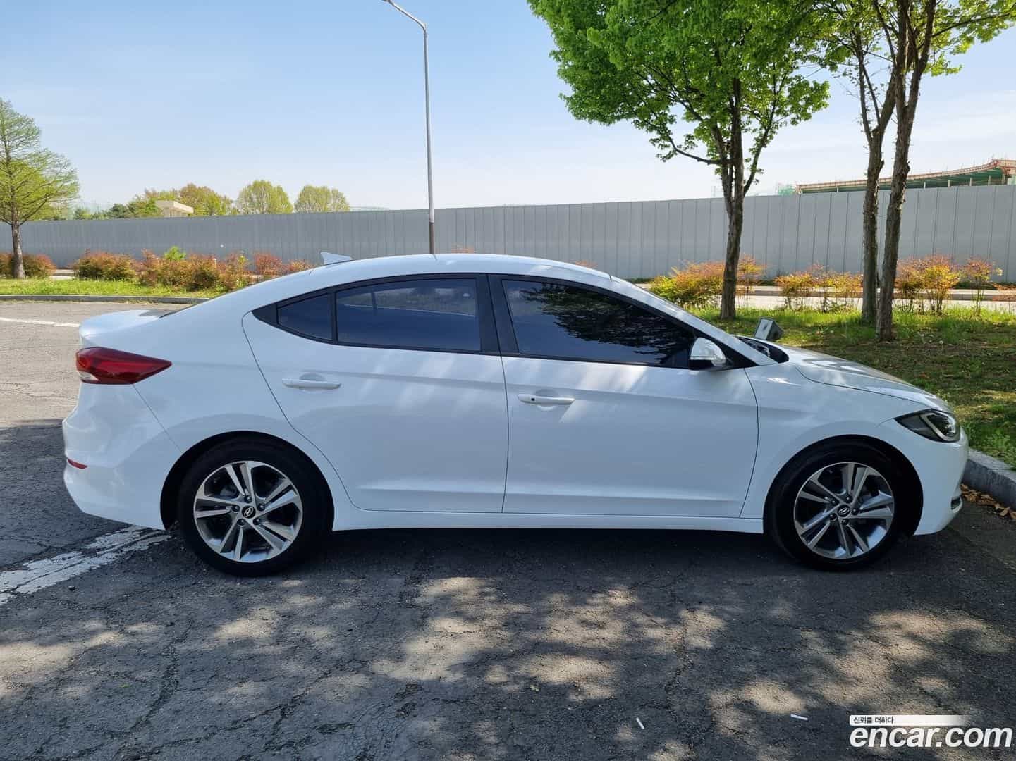 AVANTE Hyundai 2018.7-OUTER-005