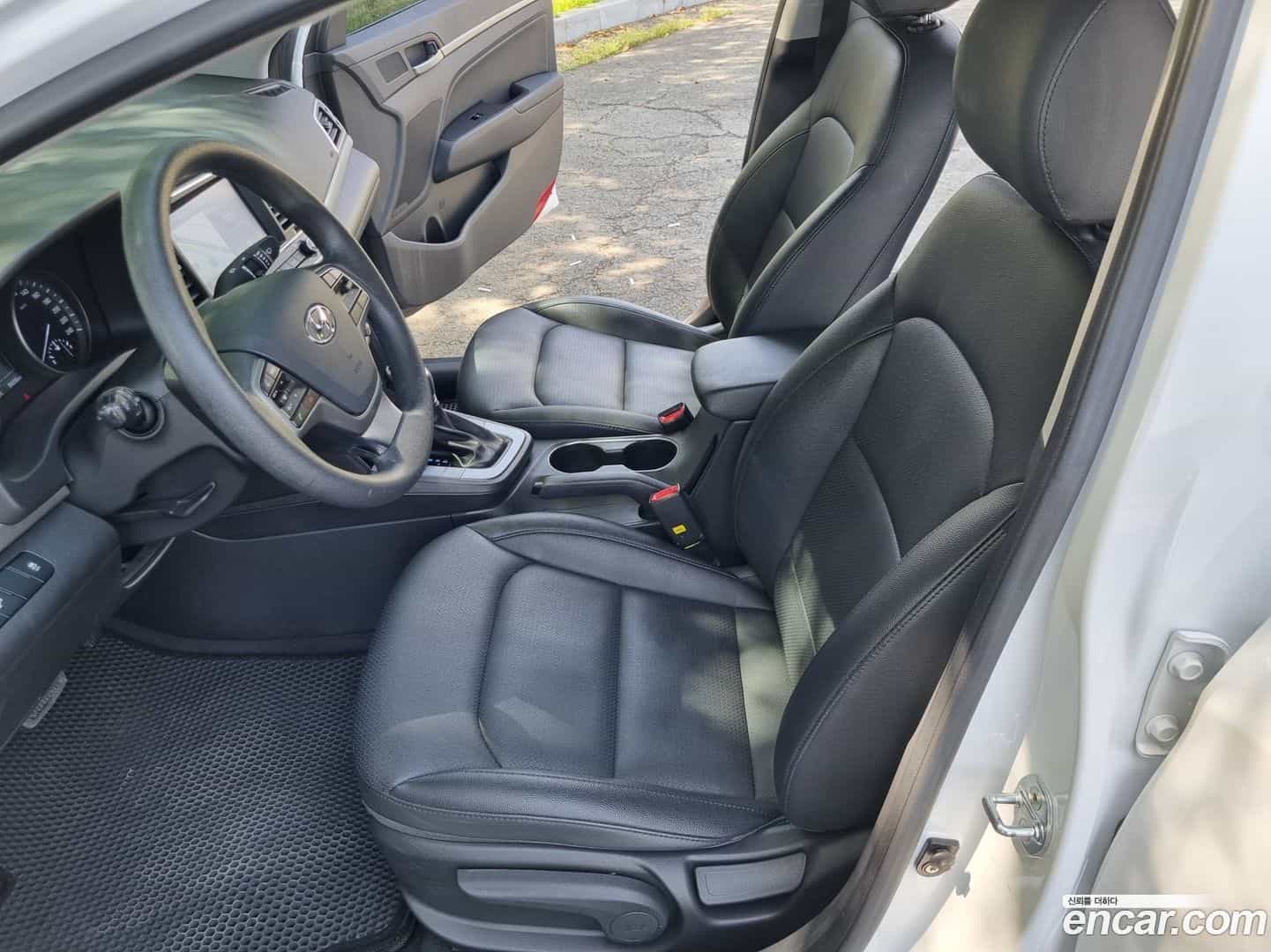 AVANTE Hyundai 2018.7-OPTION-017
