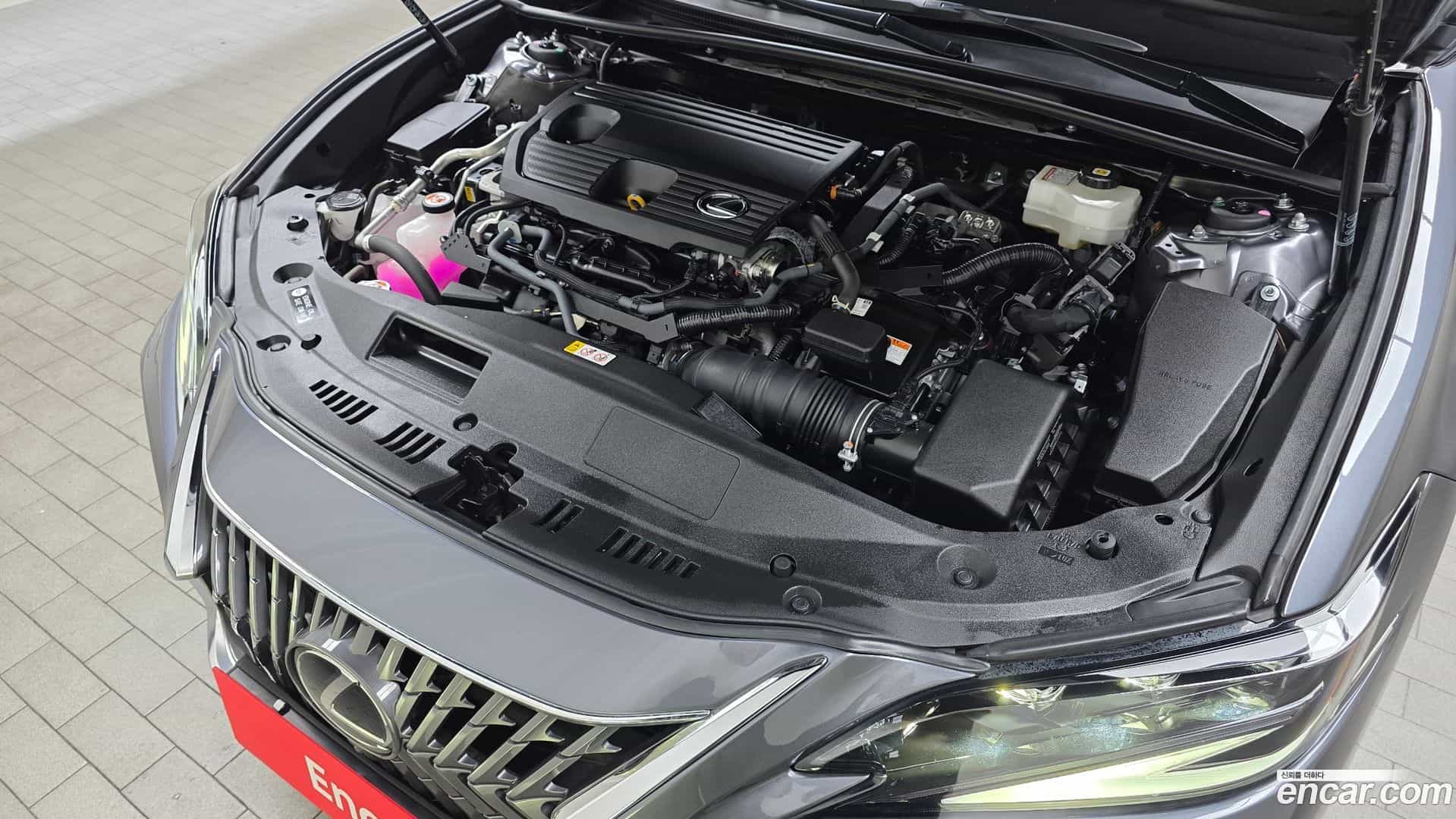 ES Lexus 2023.1-OUTER-006