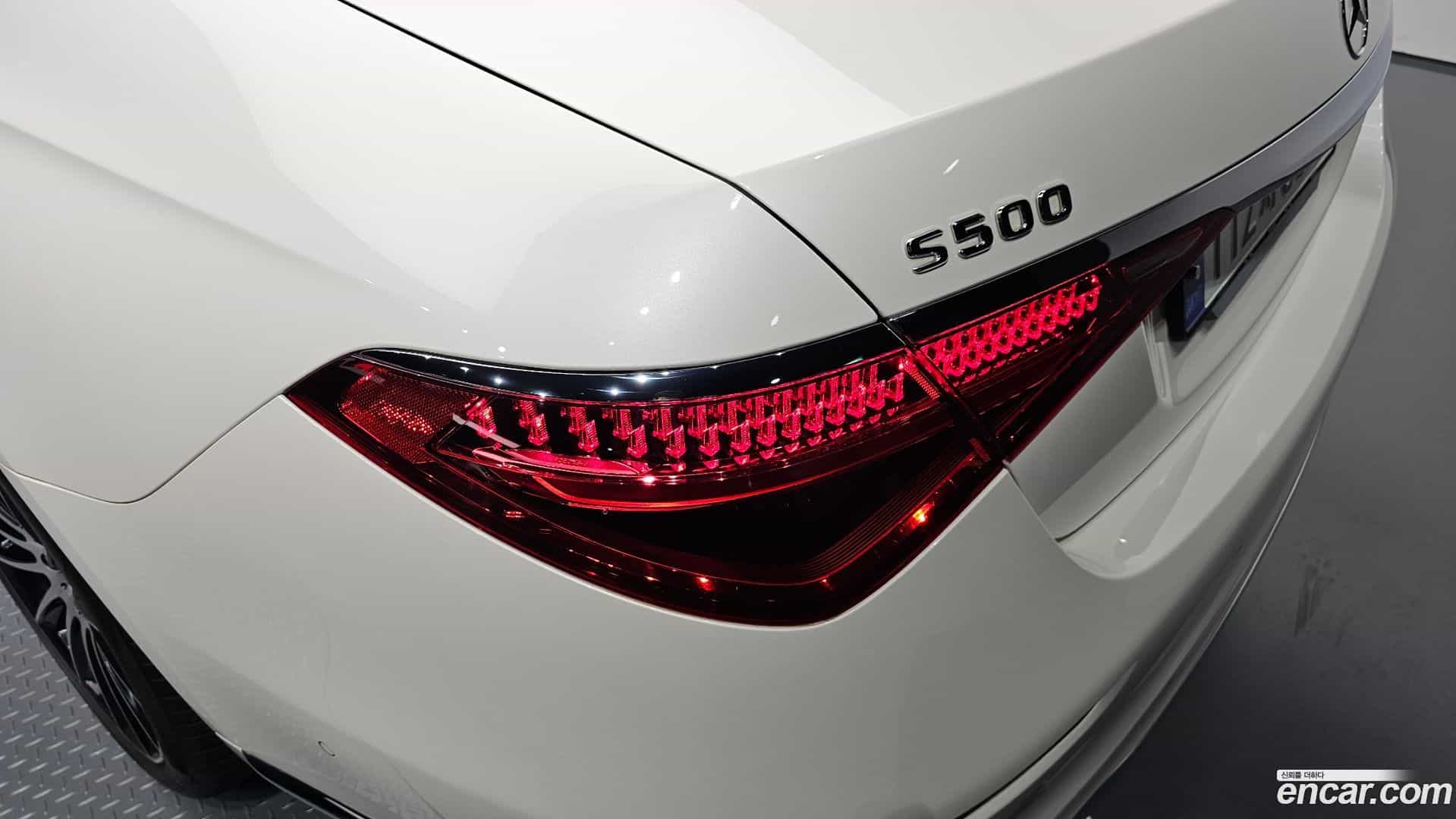 S-Class Mercedes-Benz 2023.6-OUTER-033