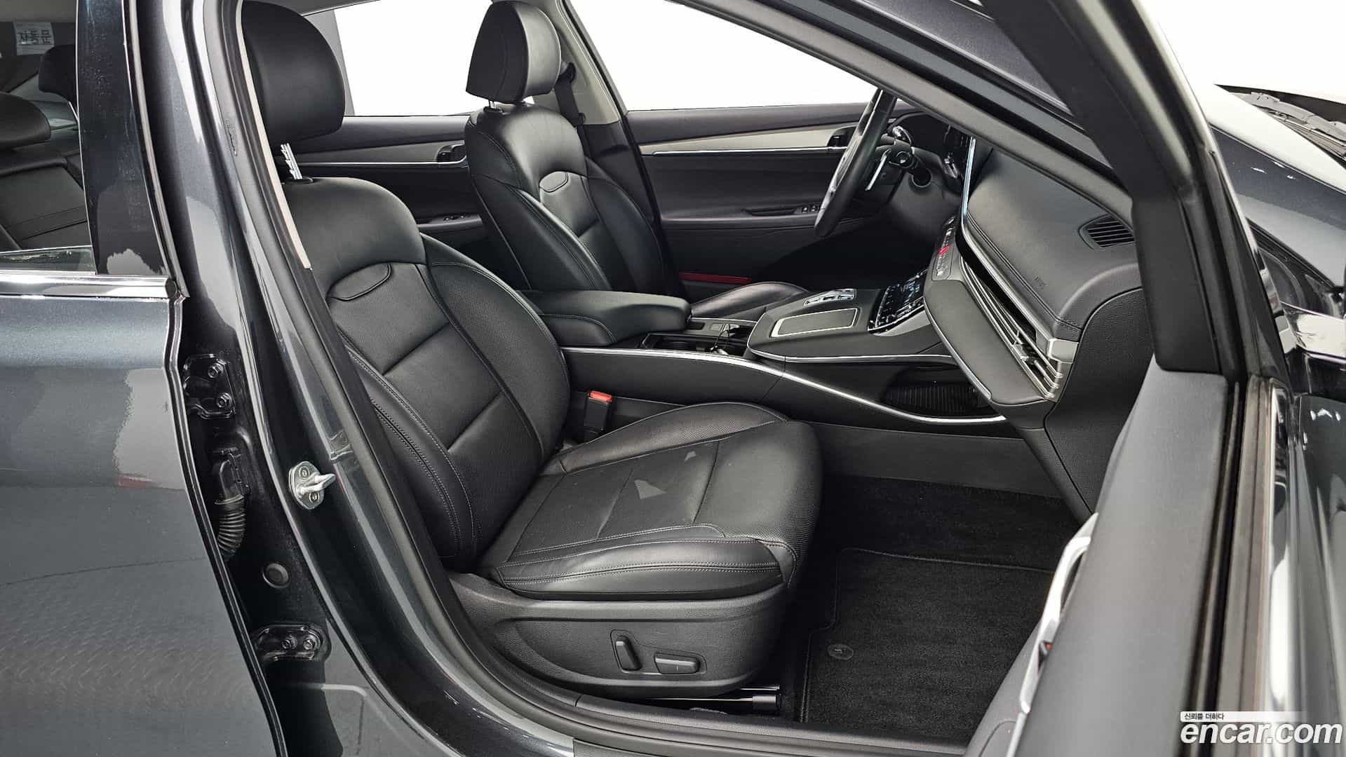 Grandeur Hyundai 2021.11-OPTION-015