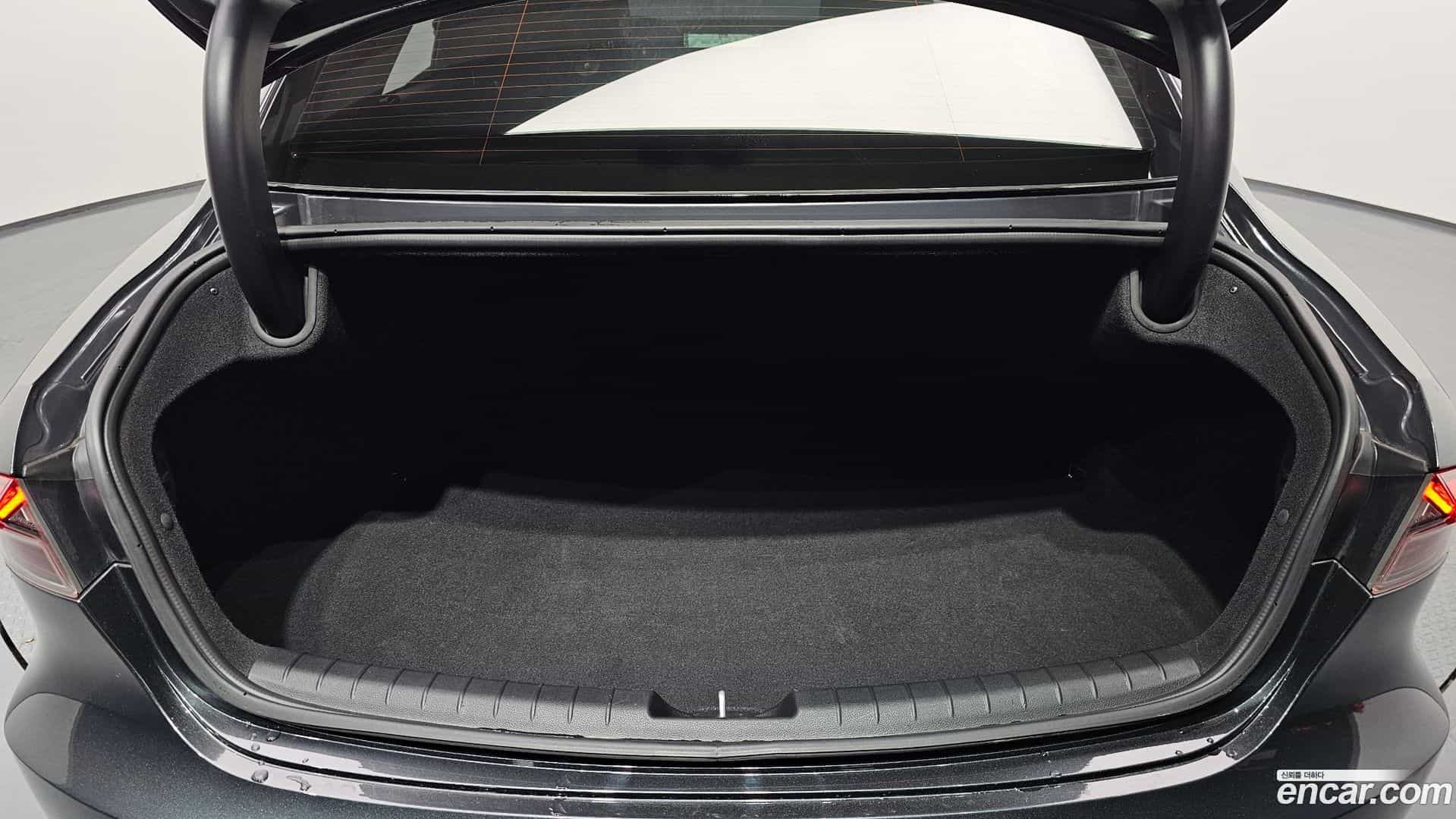 Grandeur Hyundai 2021.11-OPTION-024