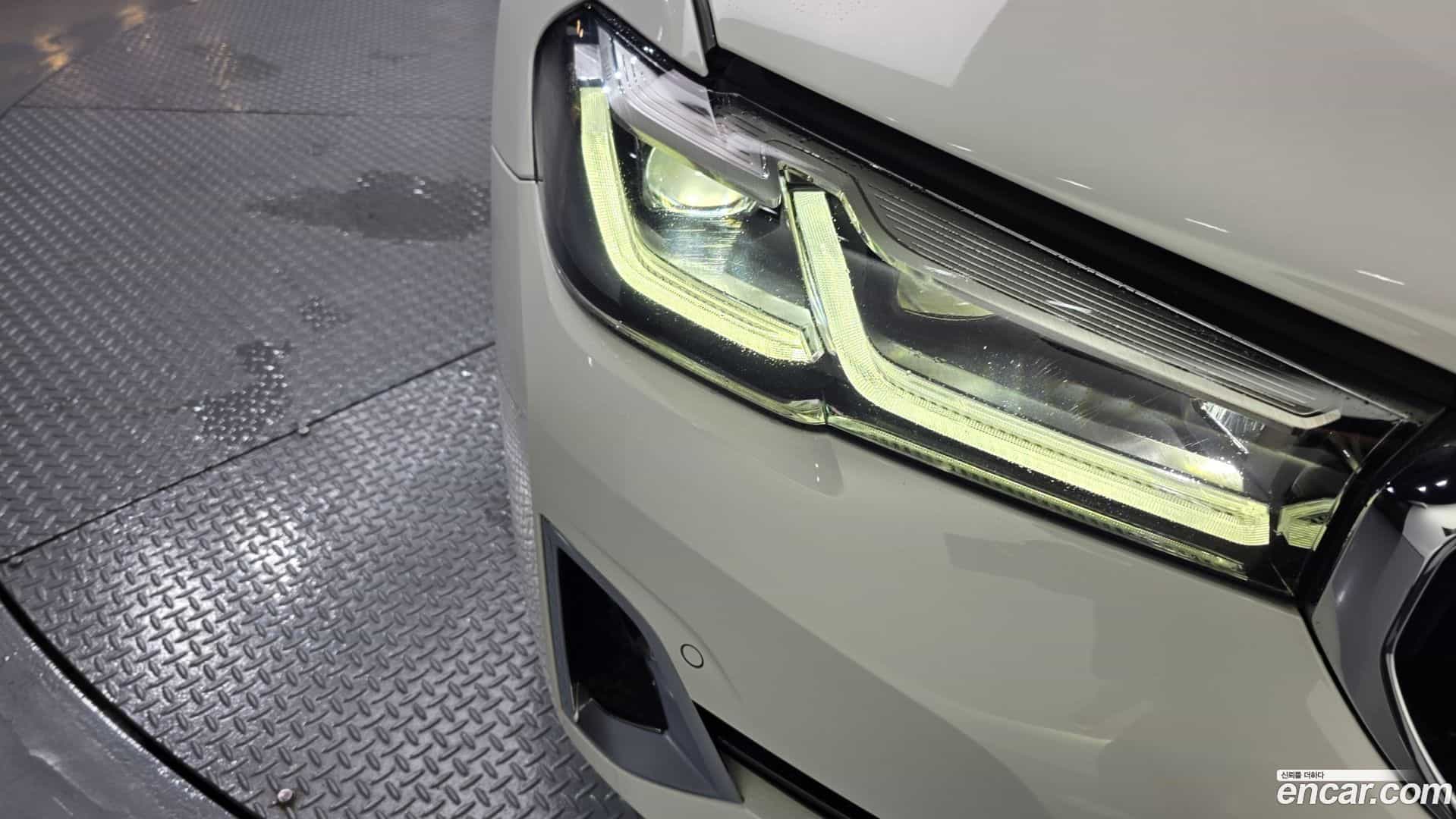 5-Series BMW 2022.8-OUTER-032