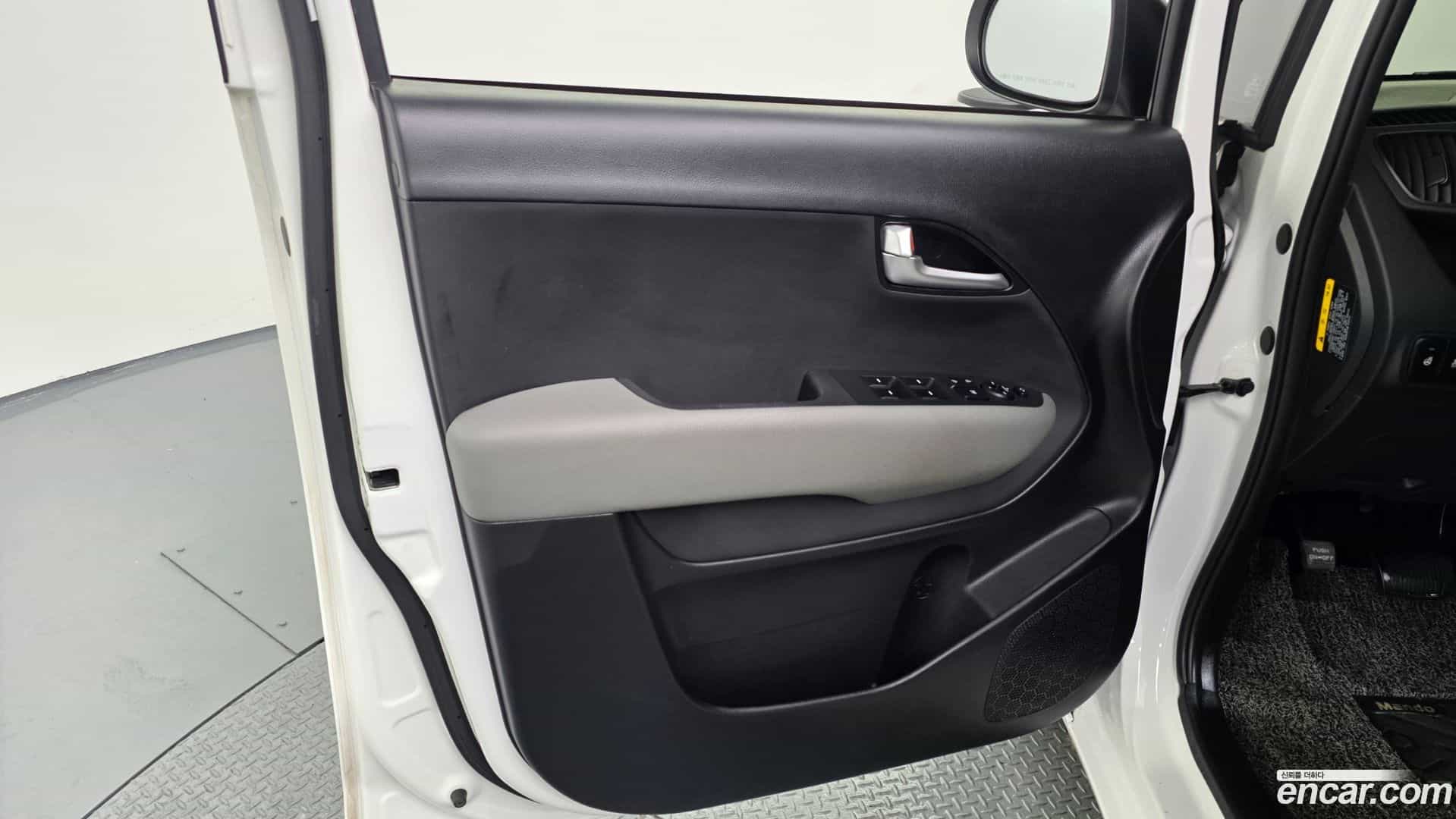RAY Kia 2023.9-INNER-034