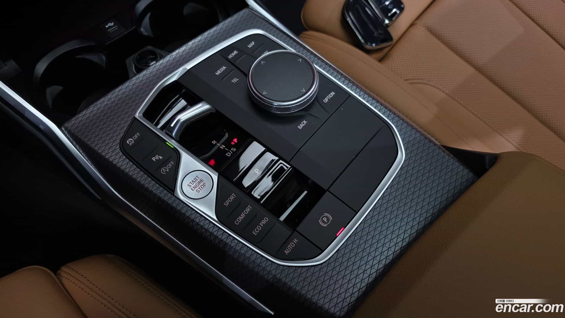3-Series BMW 2025.4-INNER-009