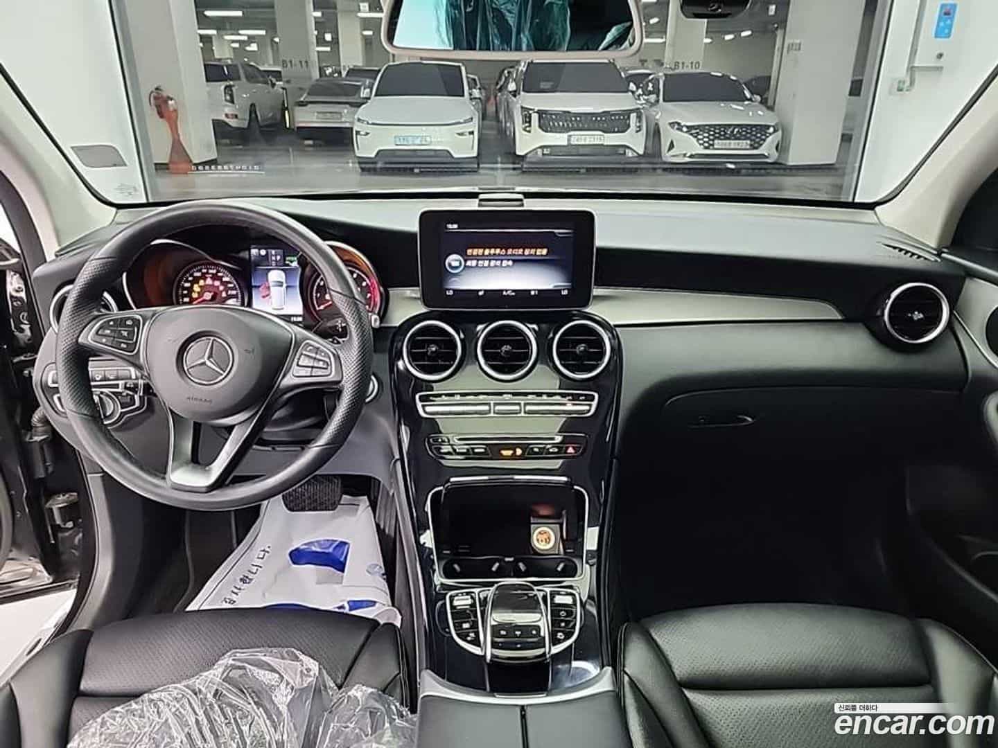 GLC-Class Mercedes-Benz 2019.7-INNER-007