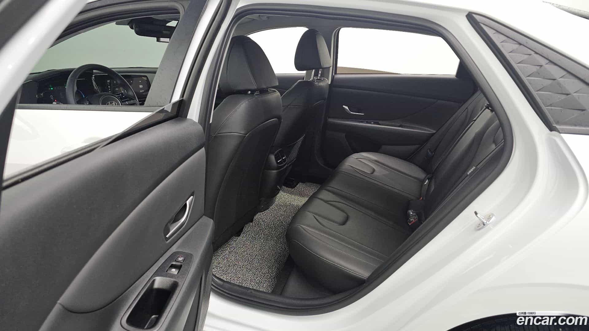 AVANTE Hyundai 2025.1-OPTION-023