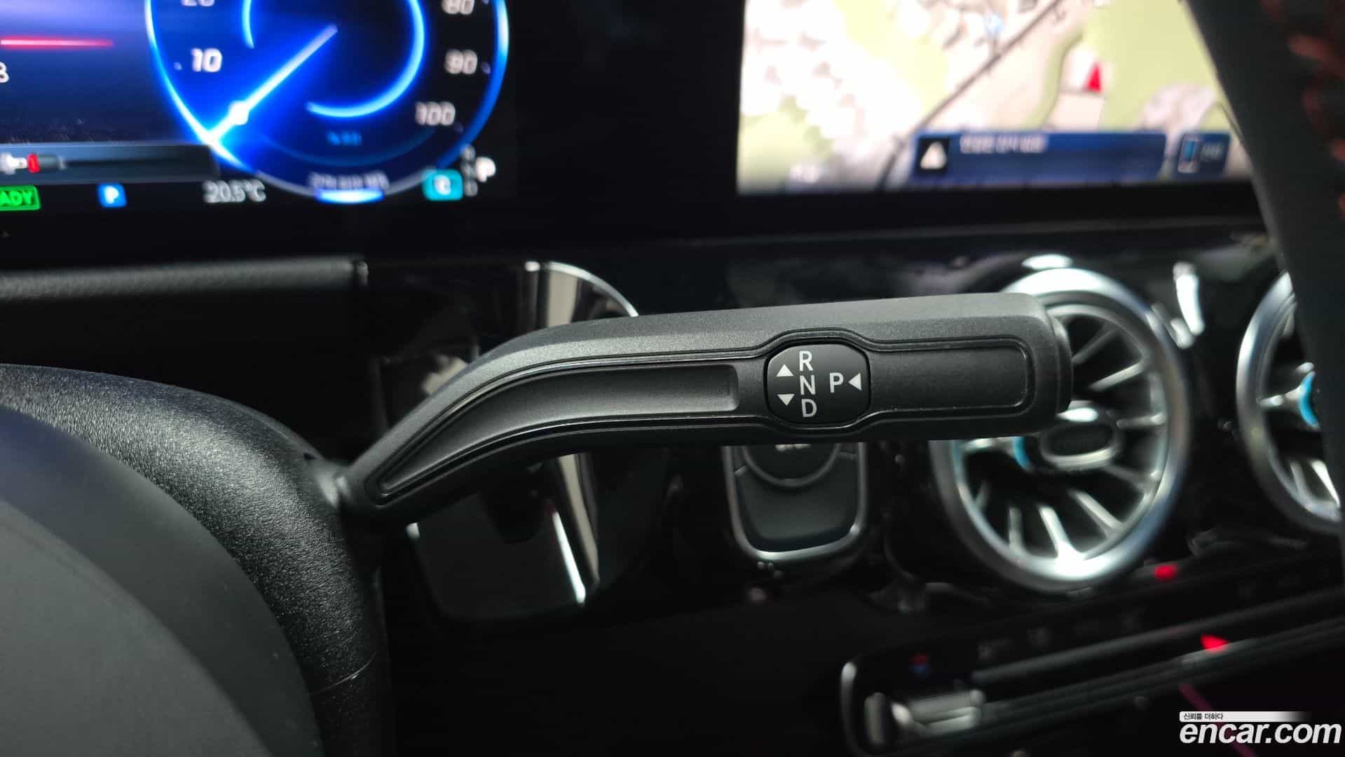 EQA Mercedes-Benz 2024.7-INNER-009