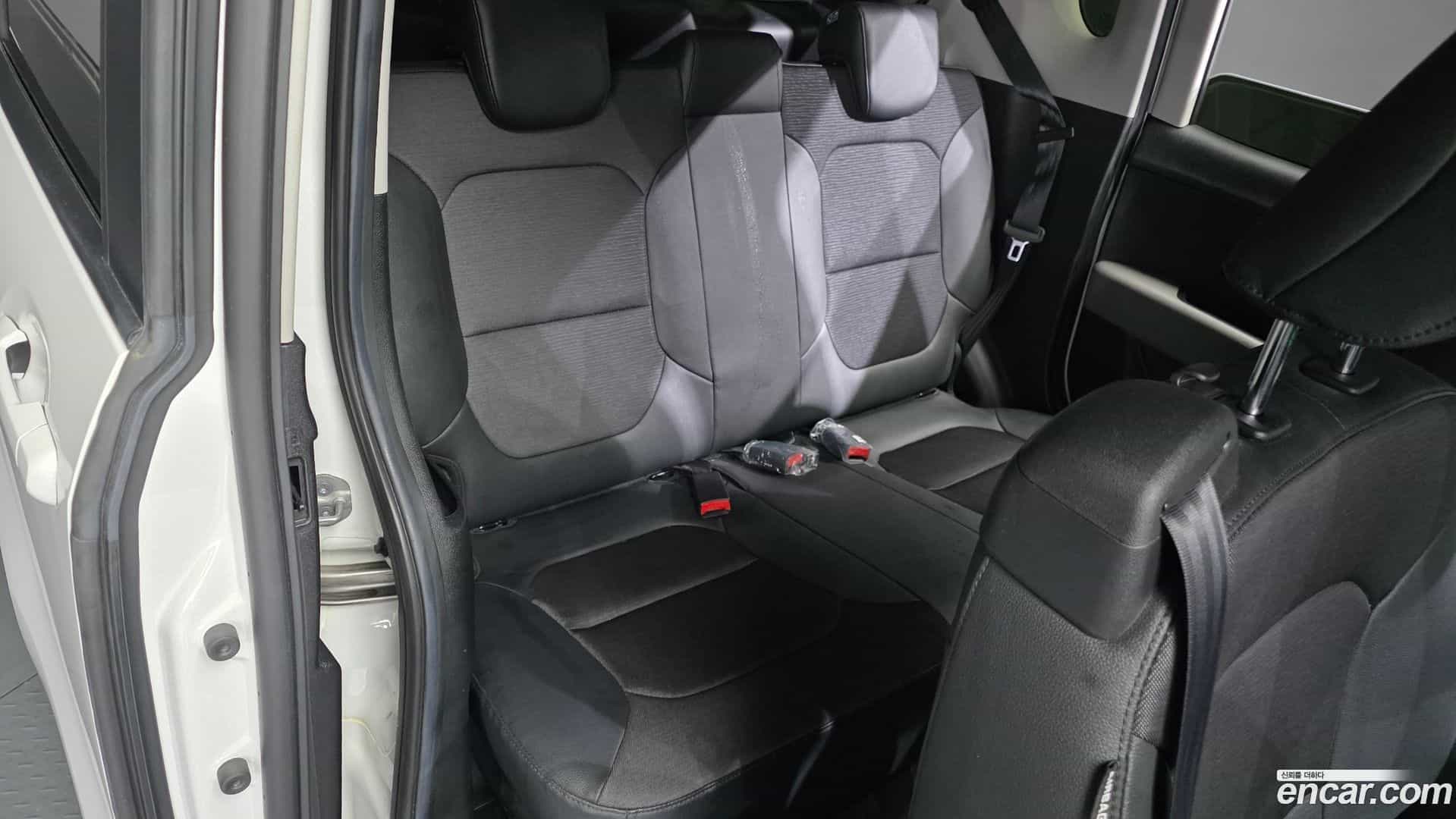 RAY Kia 2022.9-INNER-036