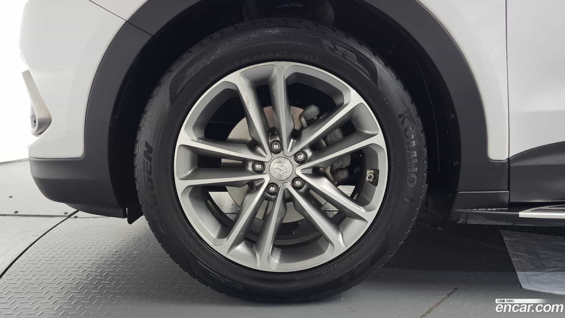 Santafe Hyundai 2016.2-OUTER-005