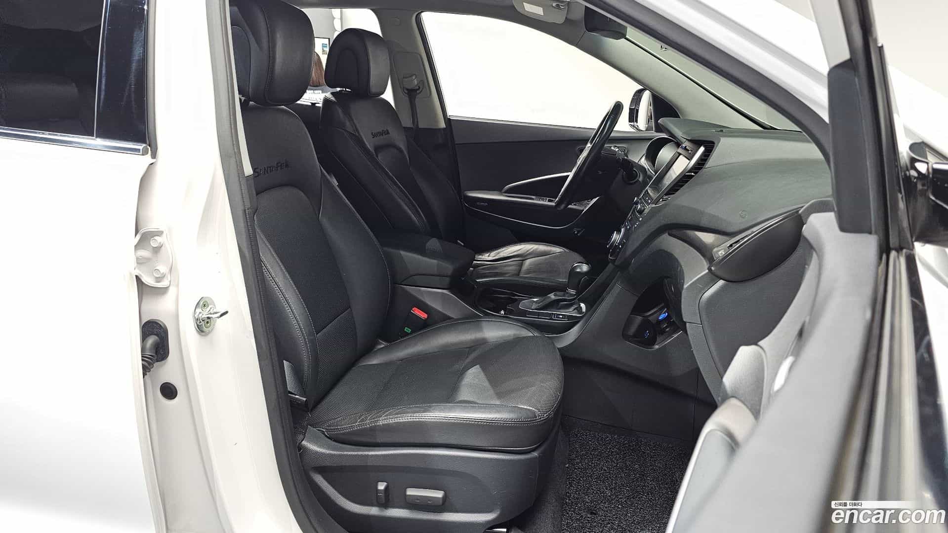 Santafe Hyundai 2016.2-OPTION-016