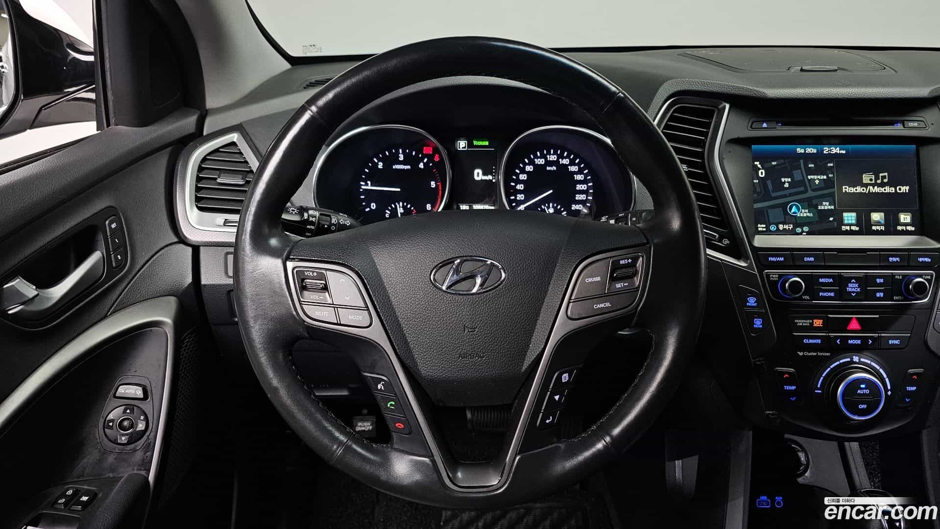 Santafe Hyundai 2016.2-OPTION-017