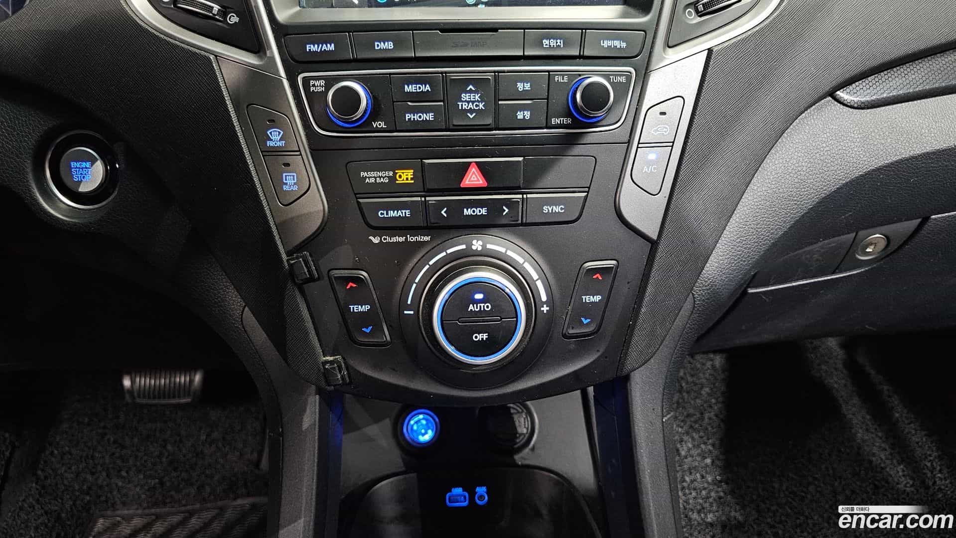 Santafe Hyundai 2016.2-OPTION-021