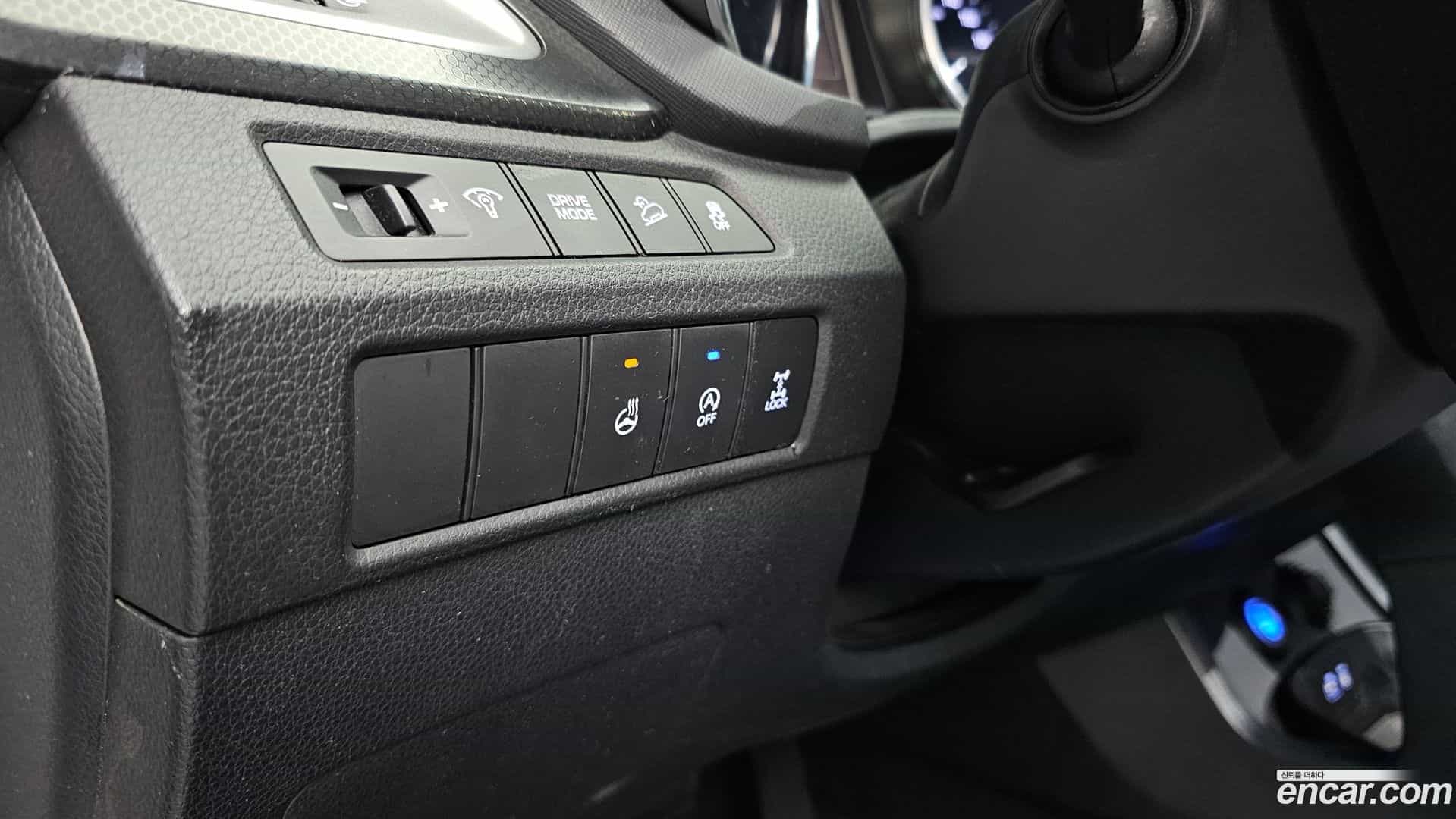 Santafe Hyundai 2016.2-OPTION-024