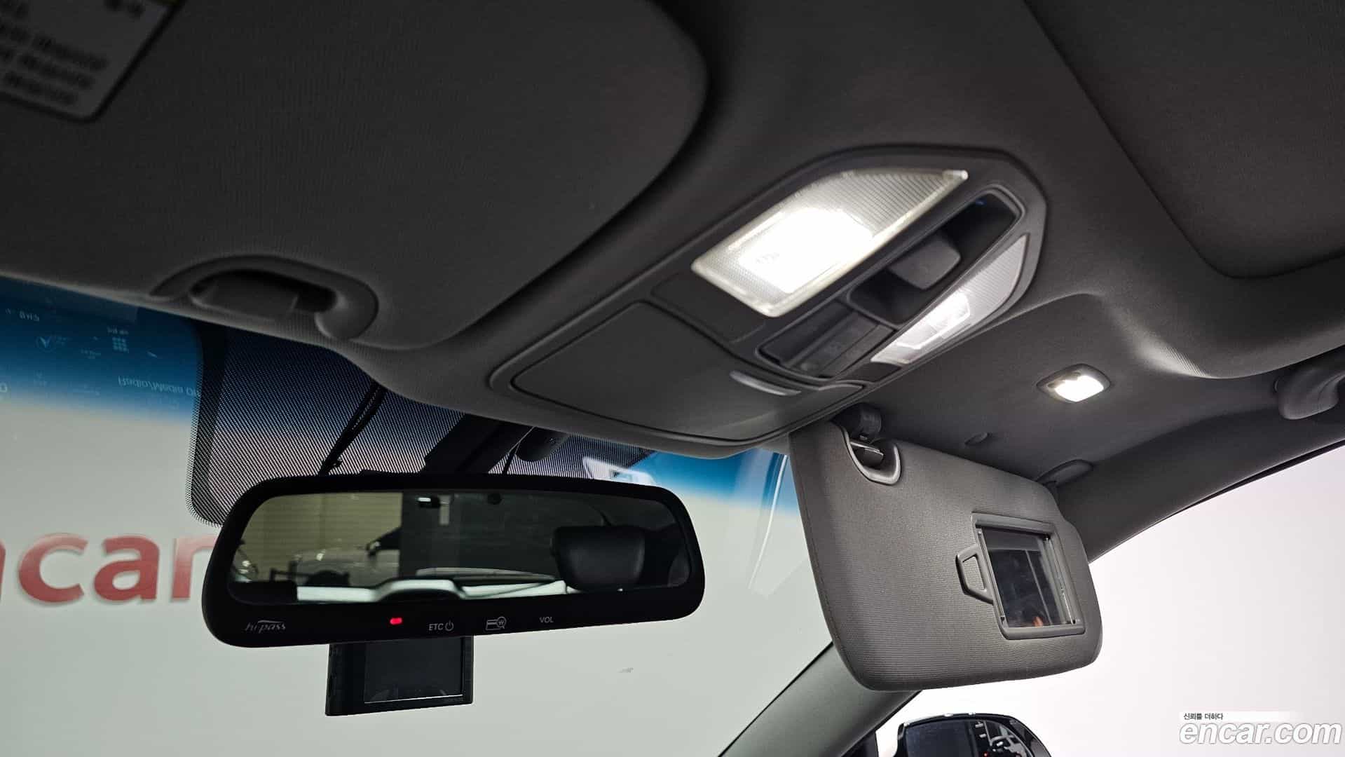 Santafe Hyundai 2016.2-OPTION-040