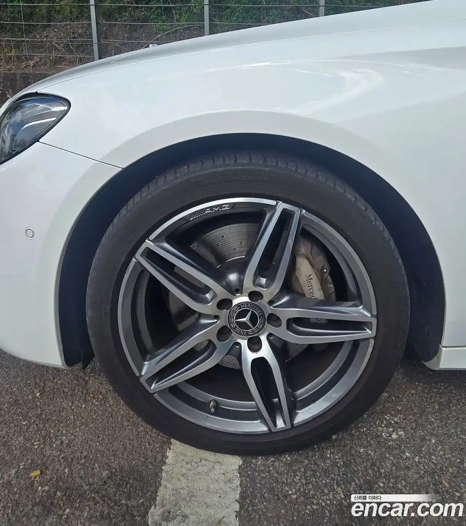 E-Class Mercedes-Benz 2020.7-OUTER-005