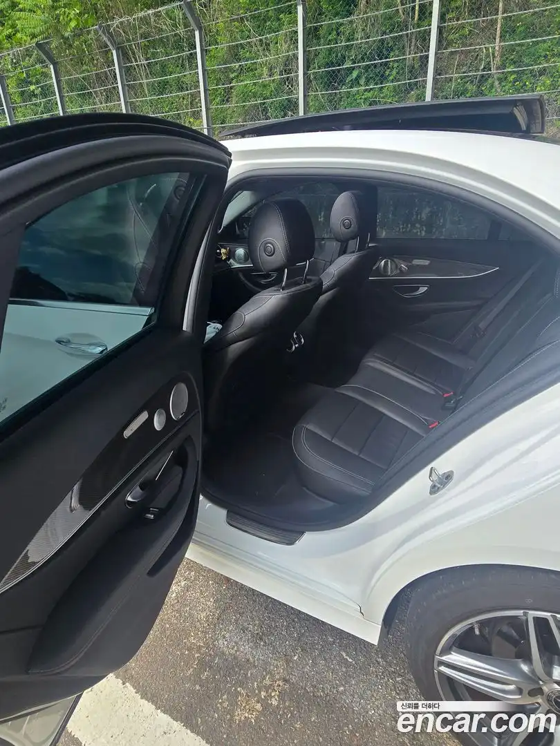 E-Class Mercedes-Benz 2020.7-INNER-010