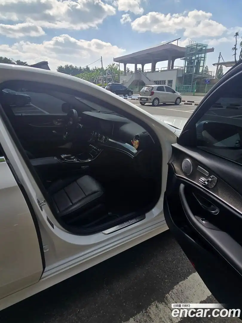 E-Class Mercedes-Benz 2020.7-OPTION-015
