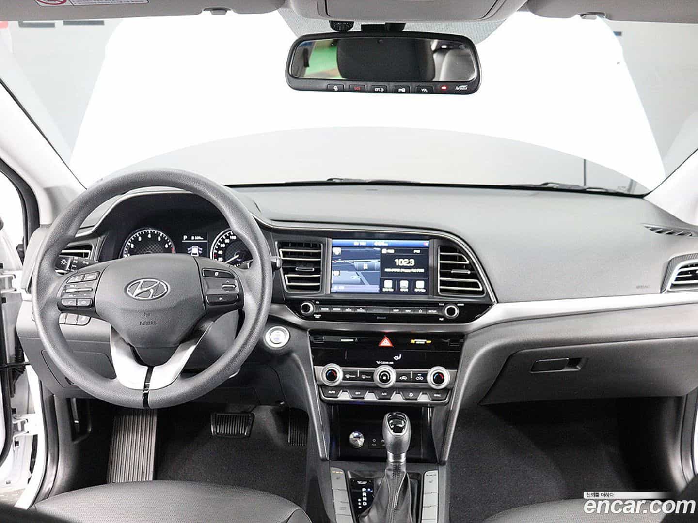 AVANTE Hyundai 2020.0-INNER-007