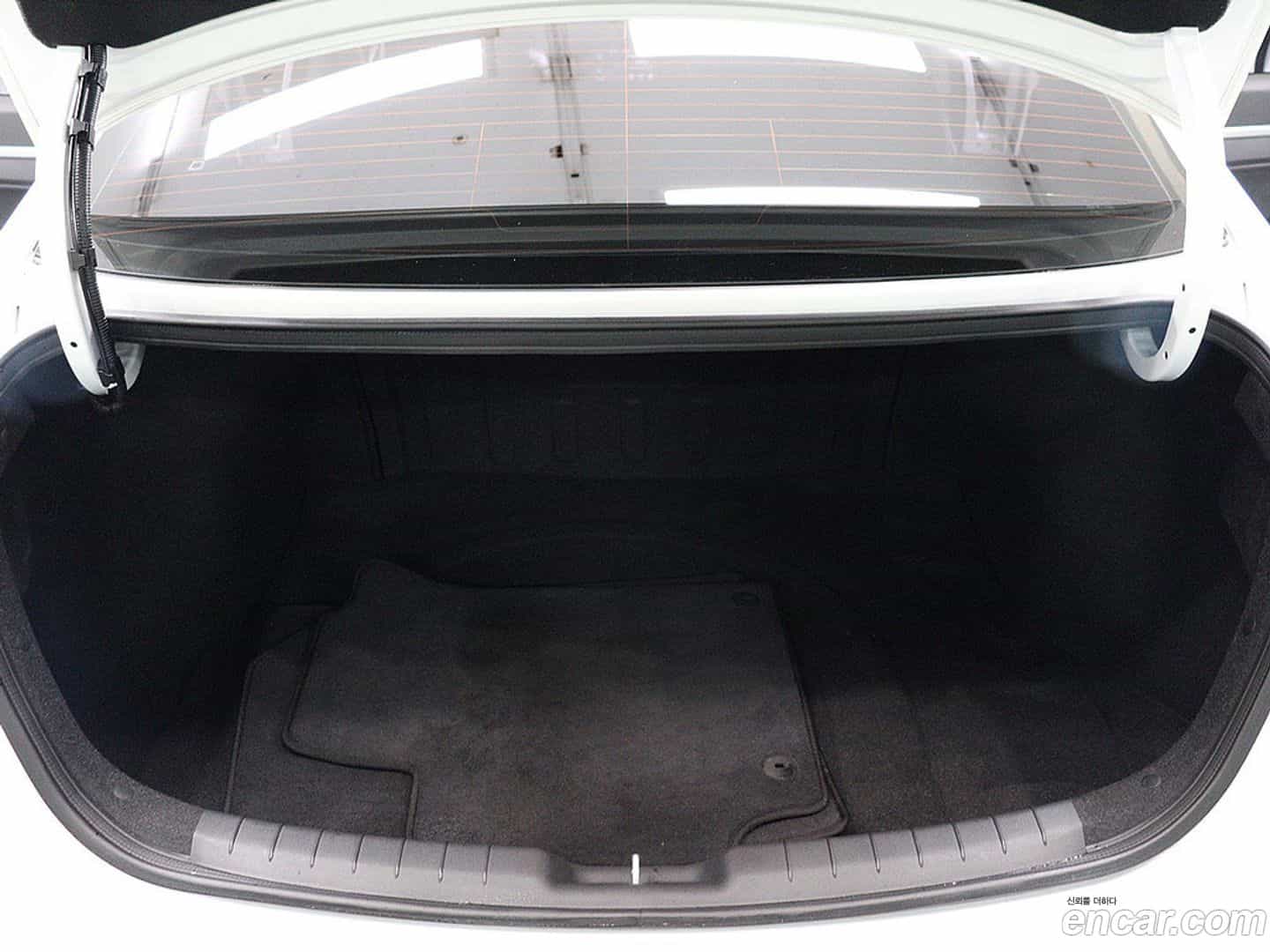 AVANTE Hyundai 2020.0-OPTION-024