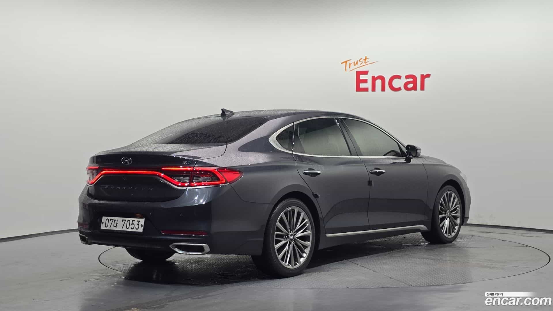 Grandeur Hyundai 2017.5-OUTER-002