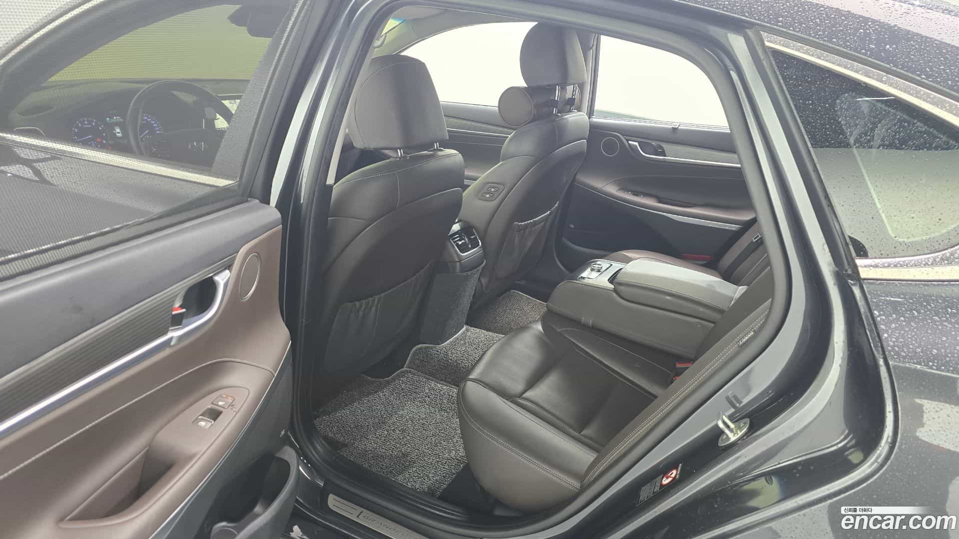 Grandeur Hyundai 2017.5-OPTION-016