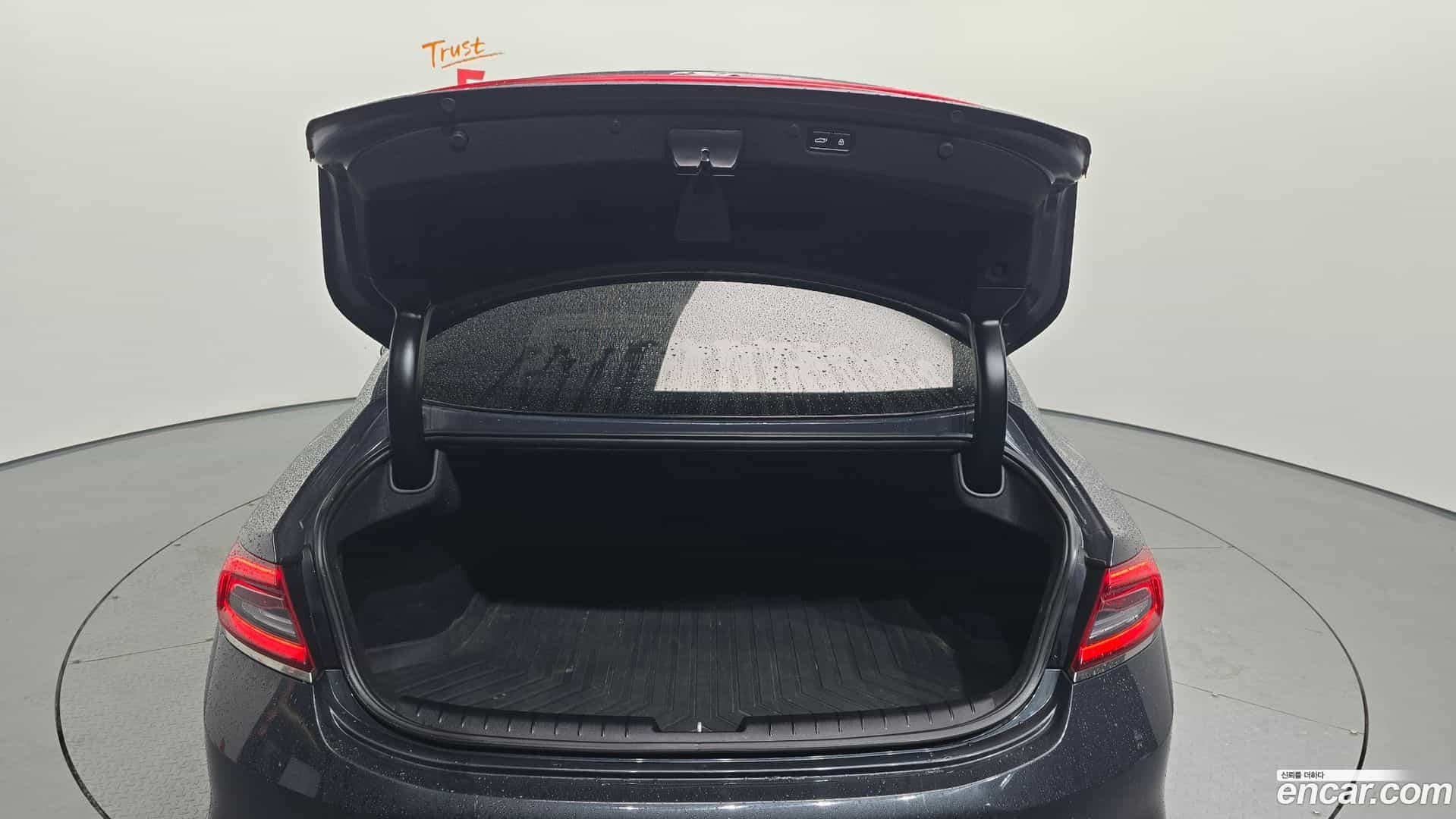 Grandeur Hyundai 2017.5-OPTION-022